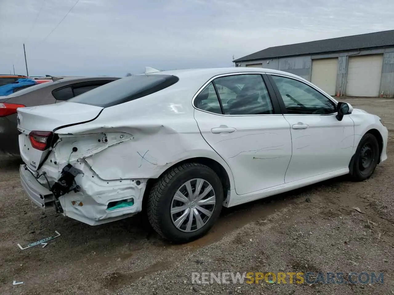 3 Photograph of a damaged car 4T1C31AK5NU577791 TOYOTA CAMRY 2022