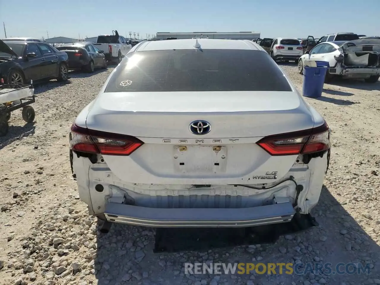 6 Photograph of a damaged car 4T1C31AK8NU579485 TOYOTA CAMRY 2022