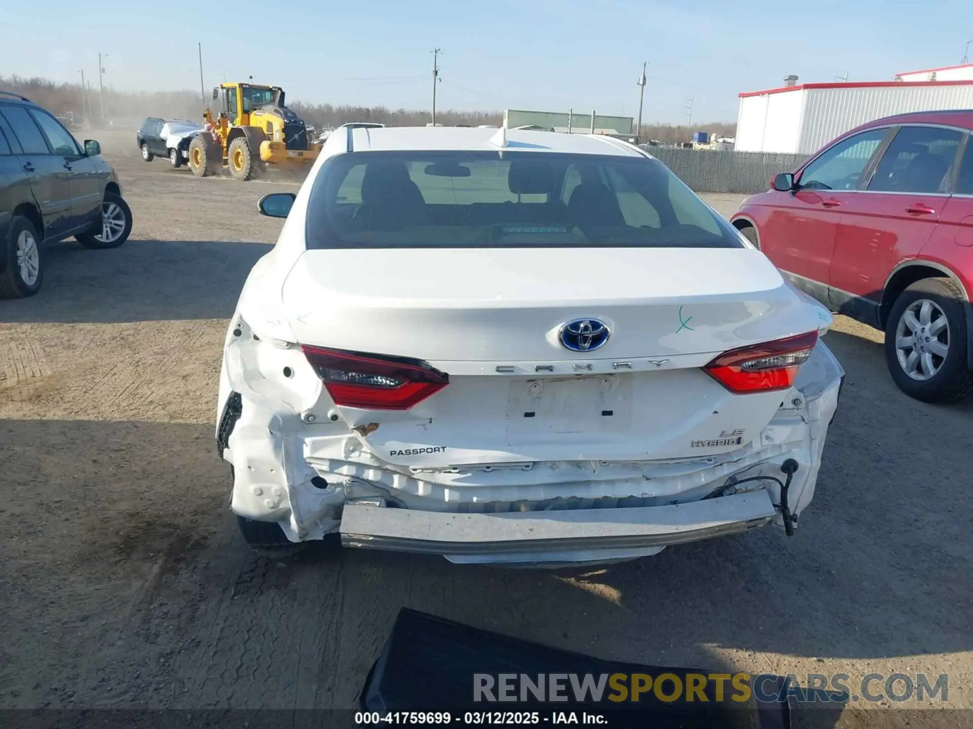 16 Photograph of a damaged car 4T1C31AK8NU589613 TOYOTA CAMRY 2022