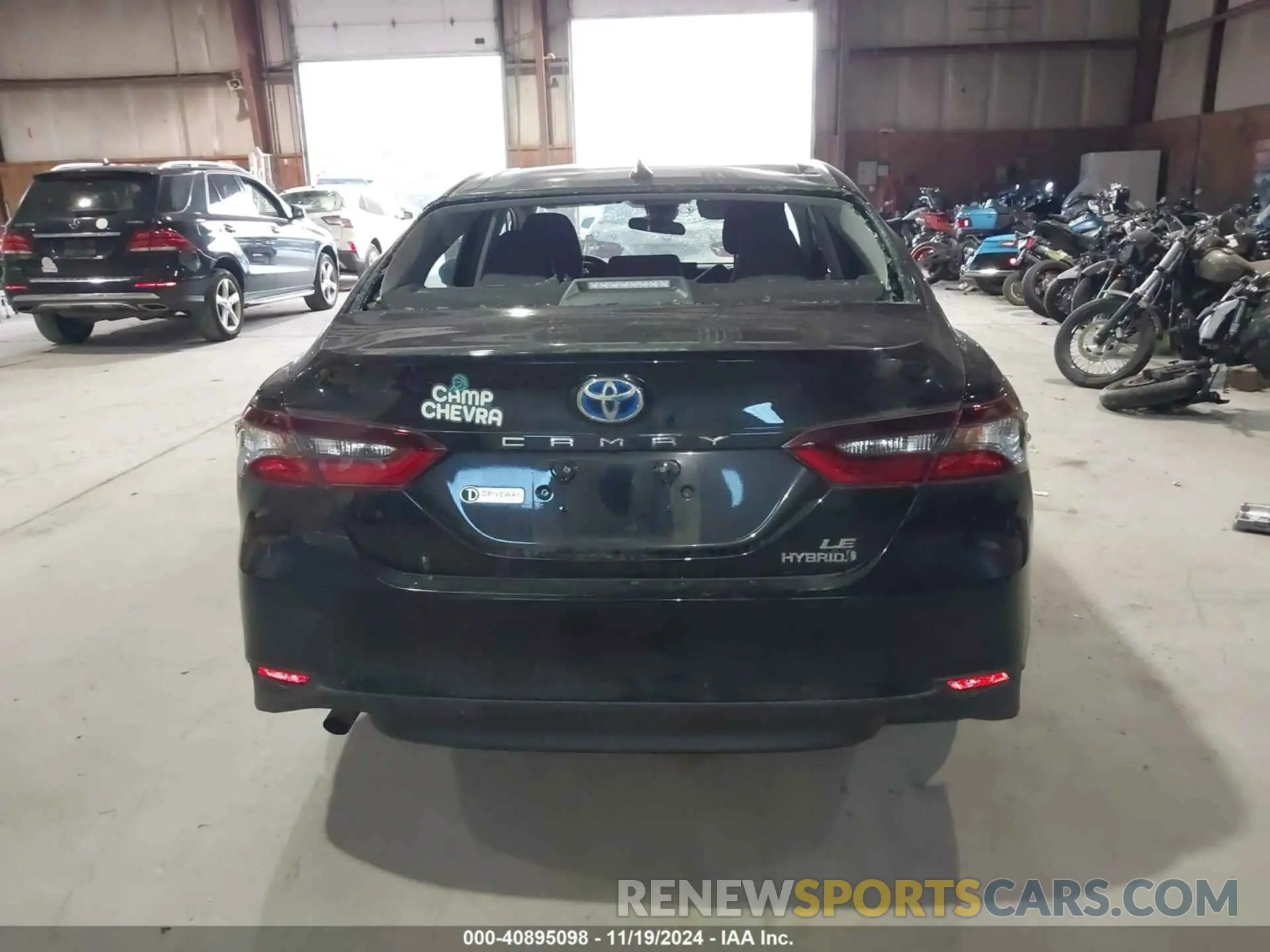 16 Photograph of a damaged car 4T1C31AK9NU582279 TOYOTA CAMRY 2022