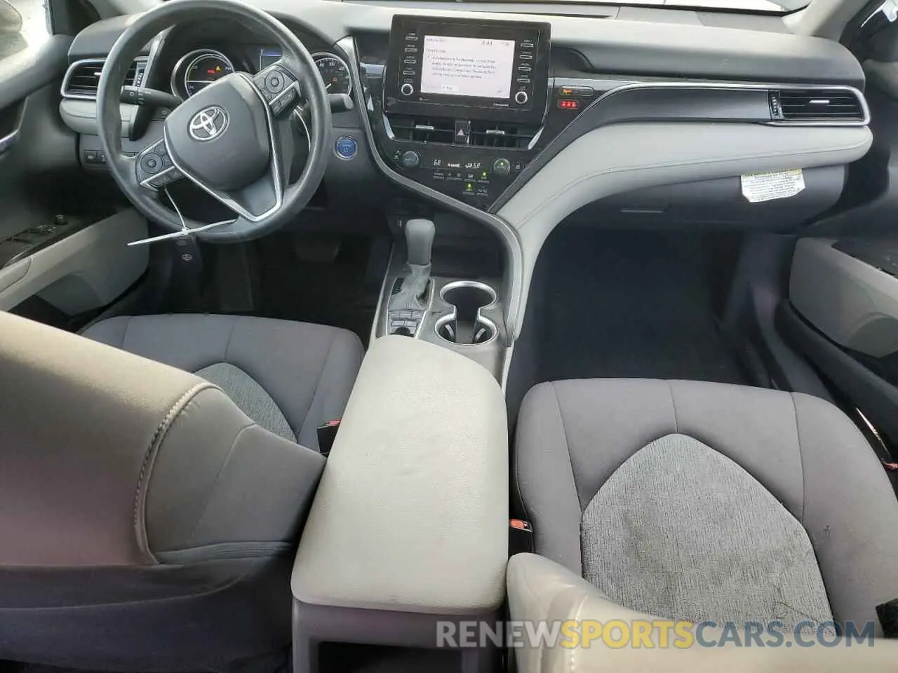 8 Фотография поврежденного автомобиля 4T1C31AKXNU587796 TOYOTA CAMRY 2022