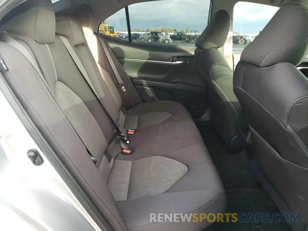 10 Photograph of a damaged car 4T1C31AKXNU590584 TOYOTA CAMRY 2022