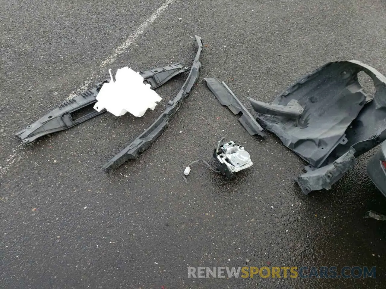 12 Photograph of a damaged car 4T1C31AKXNU590584 TOYOTA CAMRY 2022