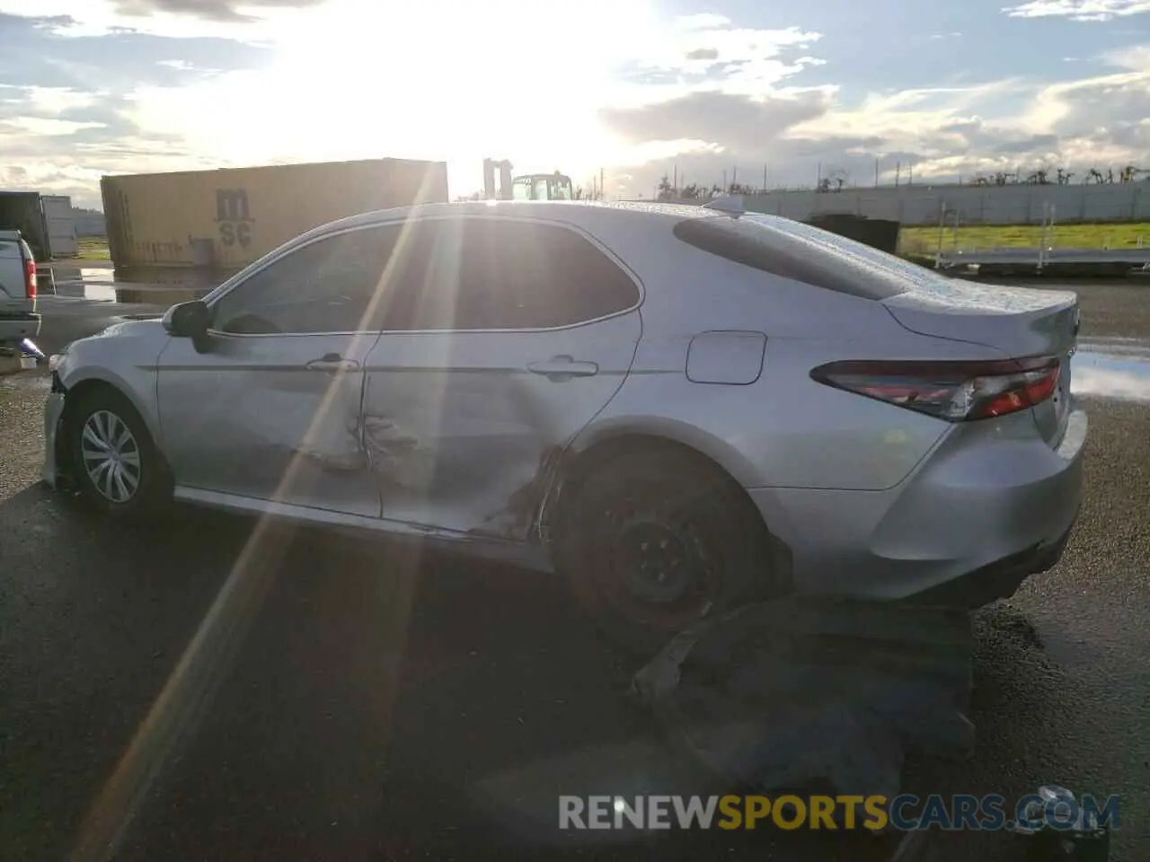 2 Photograph of a damaged car 4T1C31AKXNU590584 TOYOTA CAMRY 2022