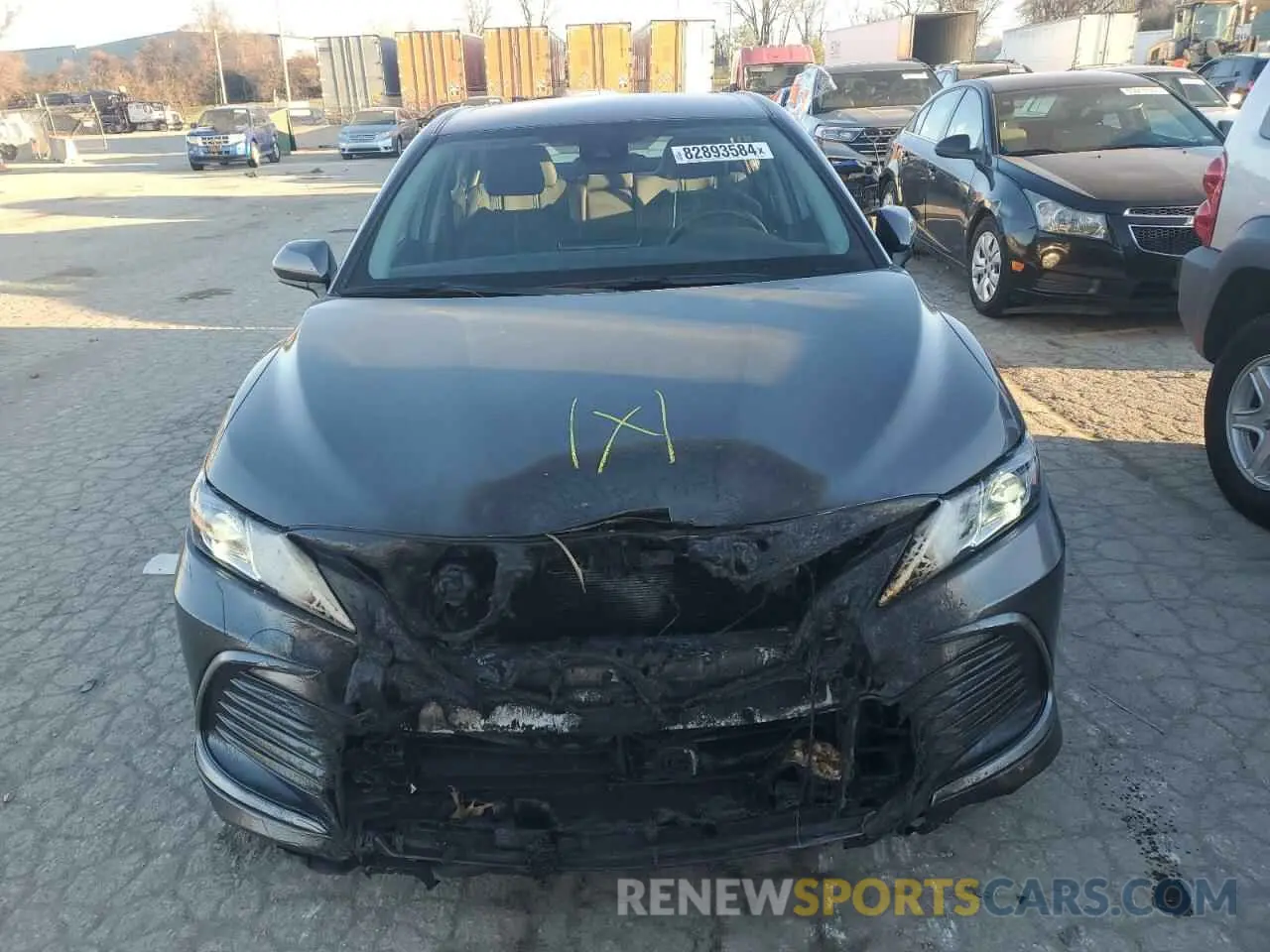 5 Photograph of a damaged car 4T1C31AKXNU595283 TOYOTA CAMRY 2022