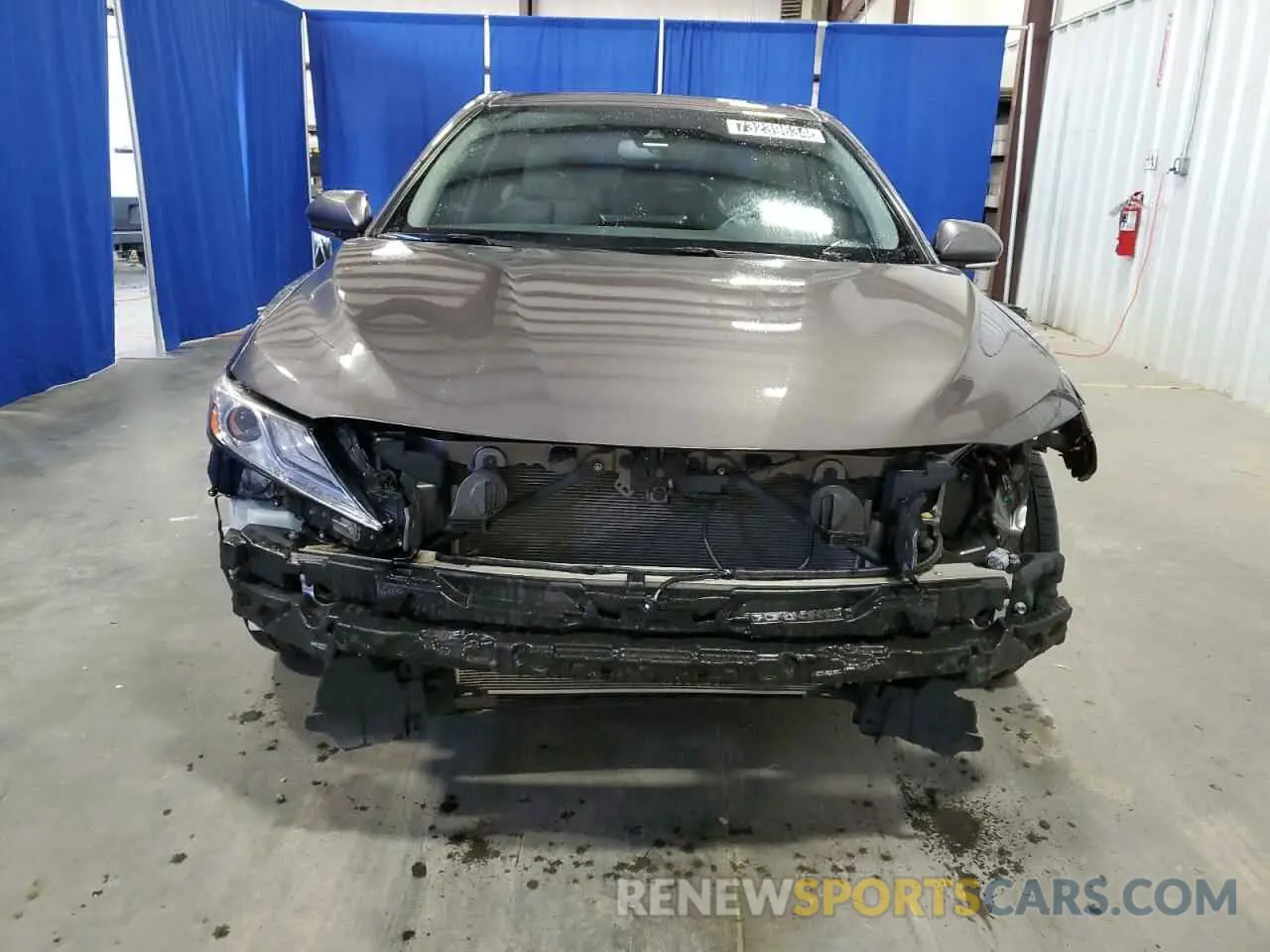 5 Photograph of a damaged car 4T1F11AK1NU713014 TOYOTA CAMRY 2022