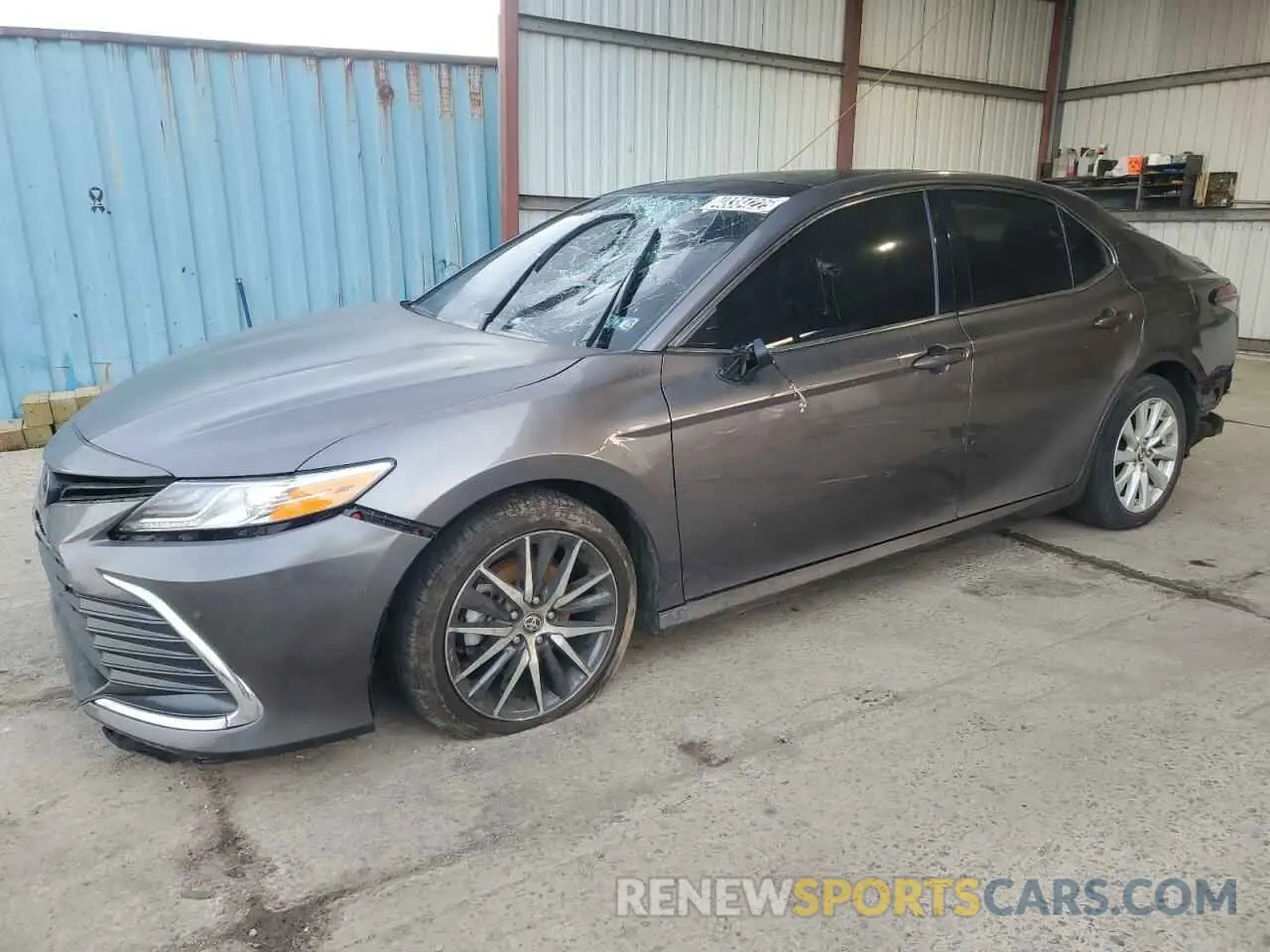 1 Photograph of a damaged car 4T1F11AK2NU030464 TOYOTA CAMRY 2022