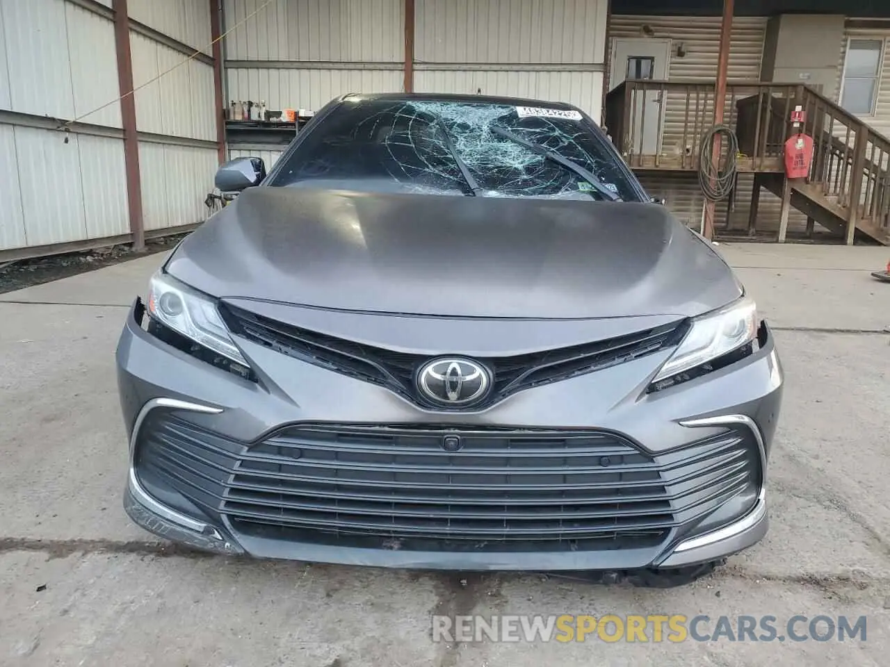 5 Photograph of a damaged car 4T1F11AK2NU030464 TOYOTA CAMRY 2022