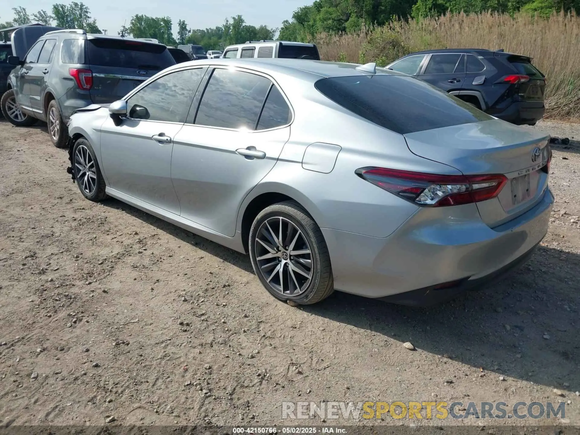 3 Photograph of a damaged car 4T1F11AK9NU020501 TOYOTA CAMRY 2022