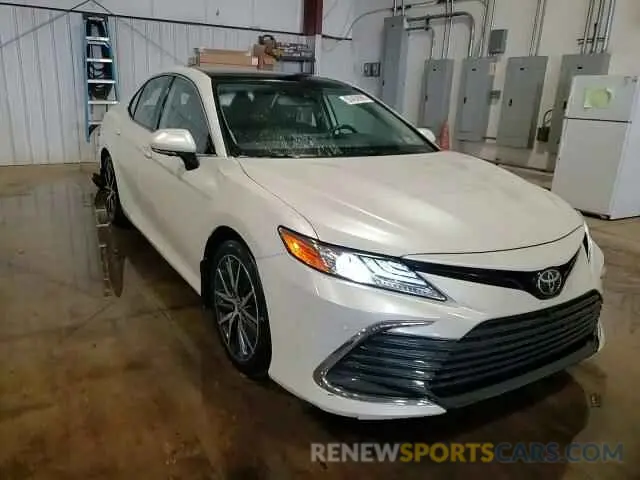 14 Photograph of a damaged car 4T1F11AKXNU021933 TOYOTA CAMRY 2022