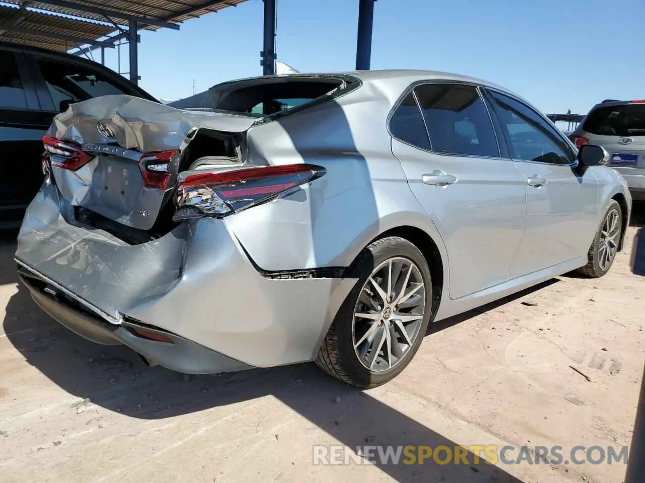 3 Photograph of a damaged car 4T1F11AKXNU022225 TOYOTA CAMRY 2022