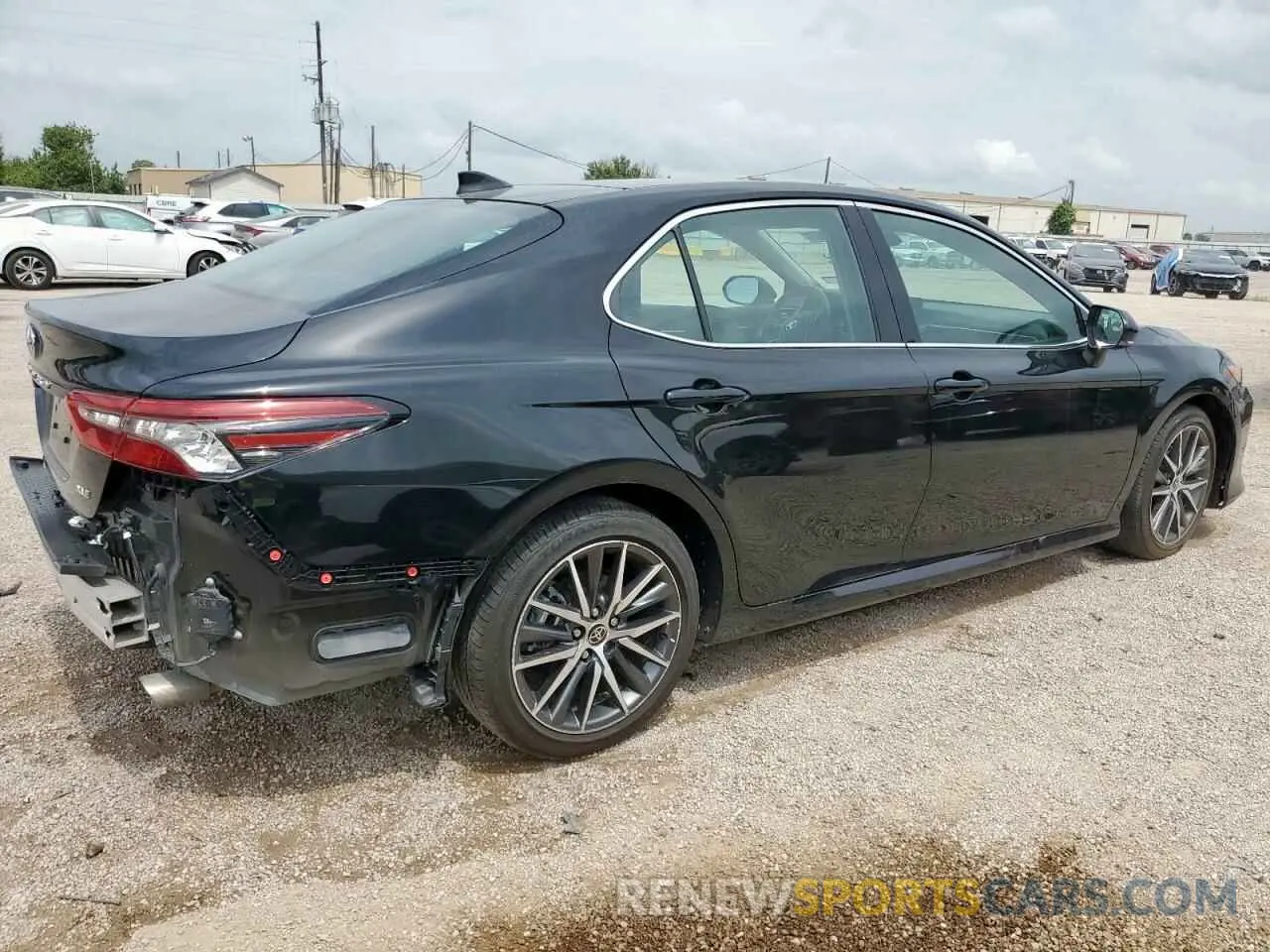 3 Photograph of a damaged car 4T1F11AKXNU075166 TOYOTA CAMRY 2022