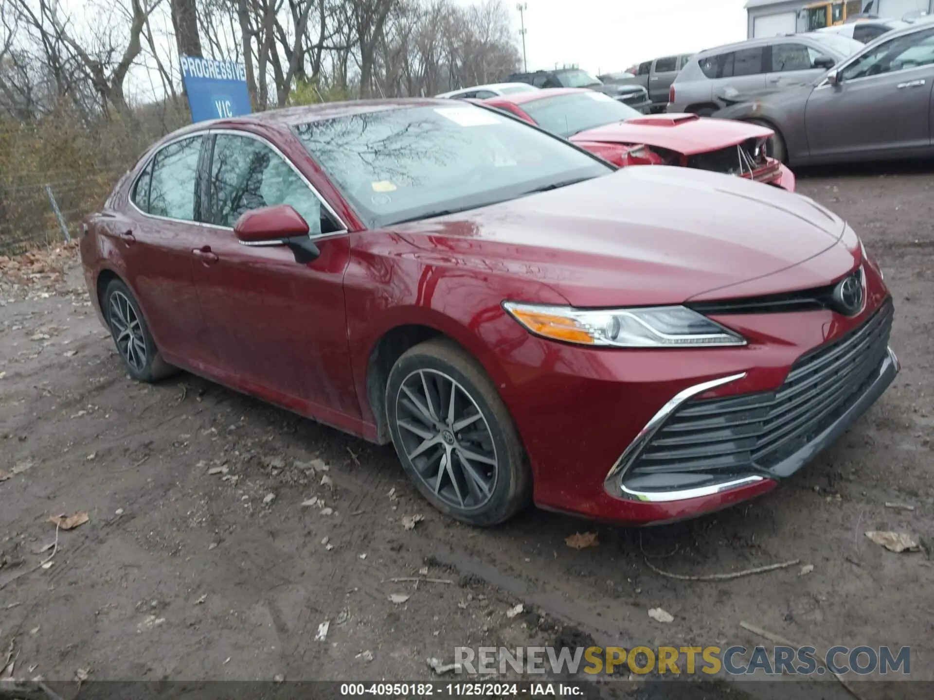 1 Photograph of a damaged car 4T1F11BK0NU055782 TOYOTA CAMRY 2022