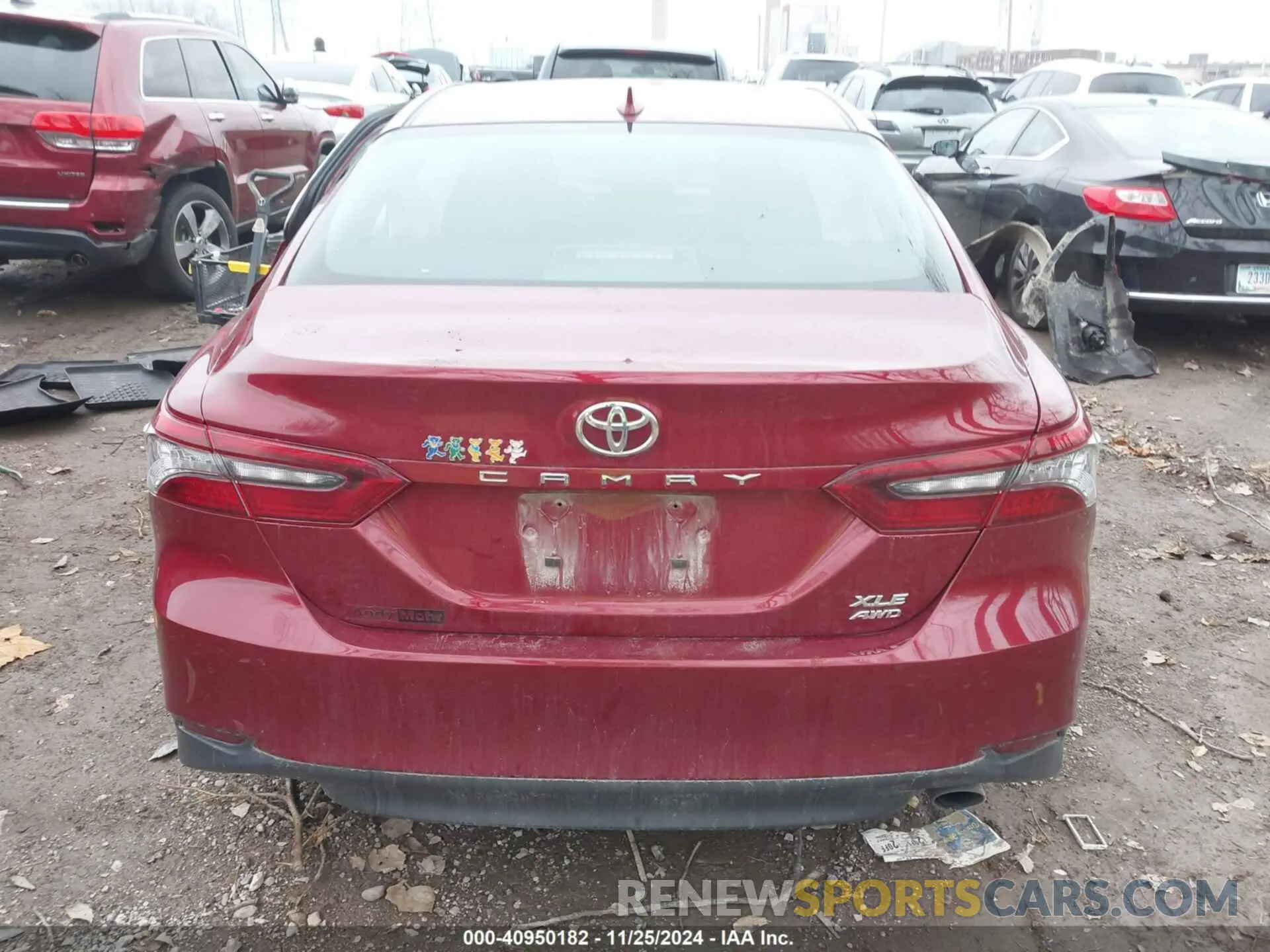 15 Photograph of a damaged car 4T1F11BK0NU055782 TOYOTA CAMRY 2022