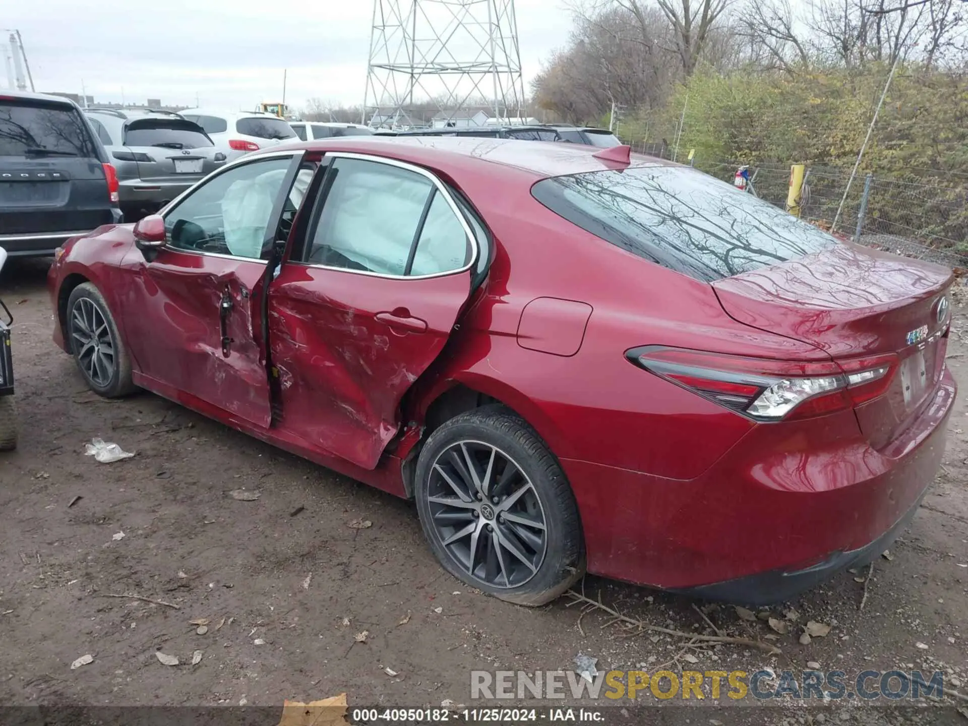 3 Photograph of a damaged car 4T1F11BK0NU055782 TOYOTA CAMRY 2022