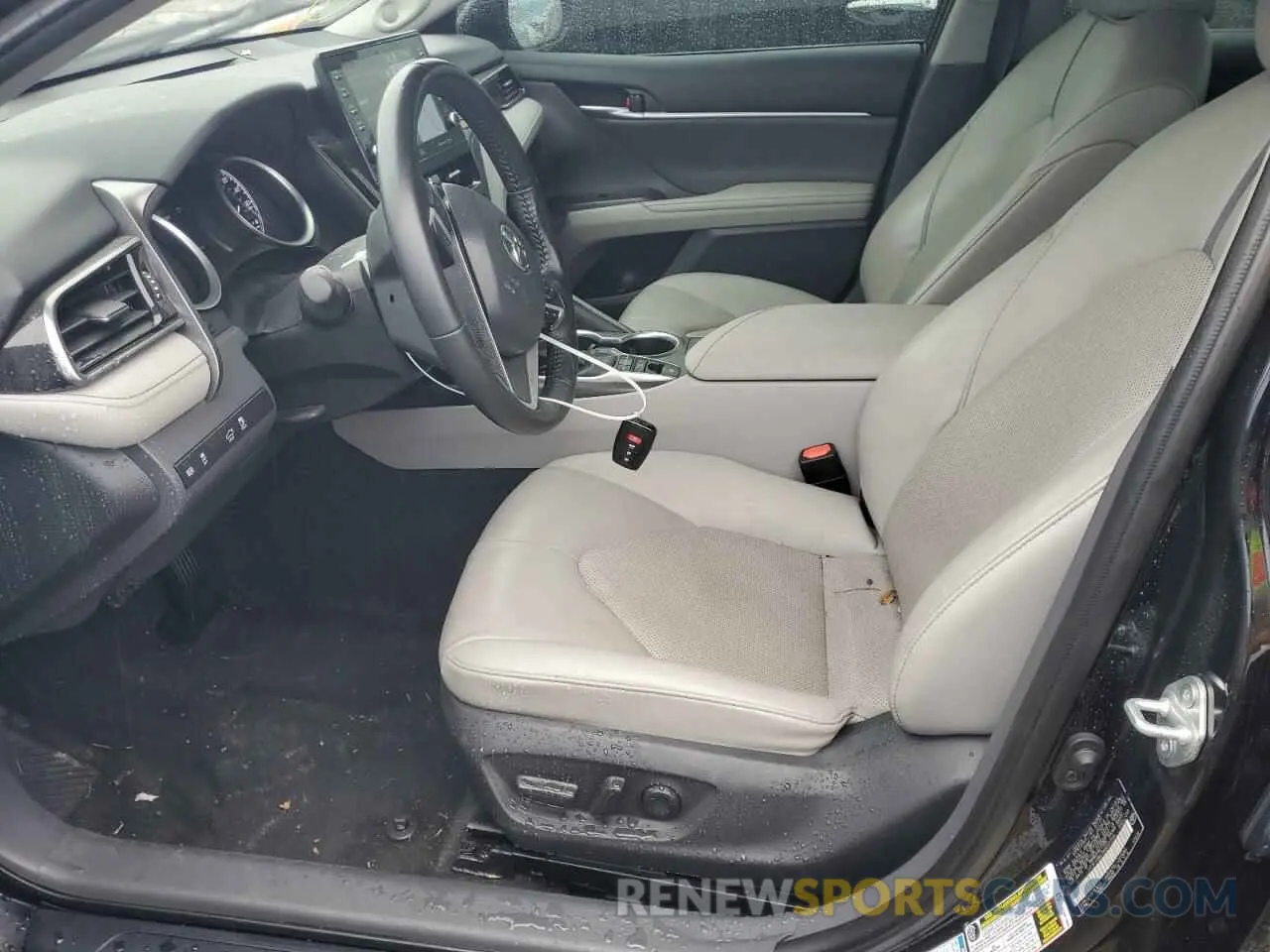 7 Фотография поврежденного автомобиля 4T1F11BK1NU057749 TOYOTA CAMRY 2022