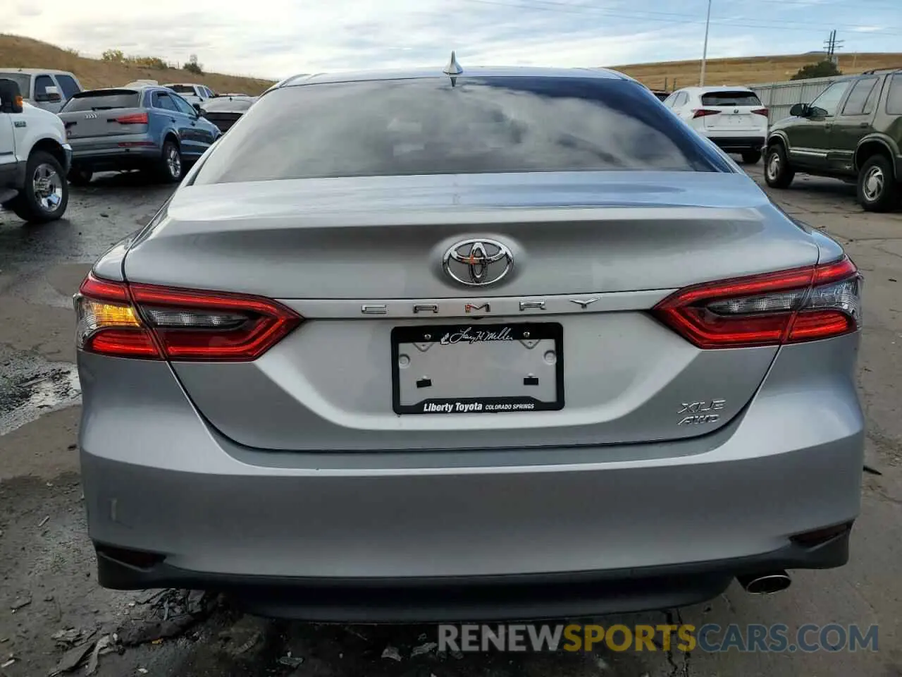 6 Photograph of a damaged car 4T1F11BK2NU056593 TOYOTA CAMRY 2022