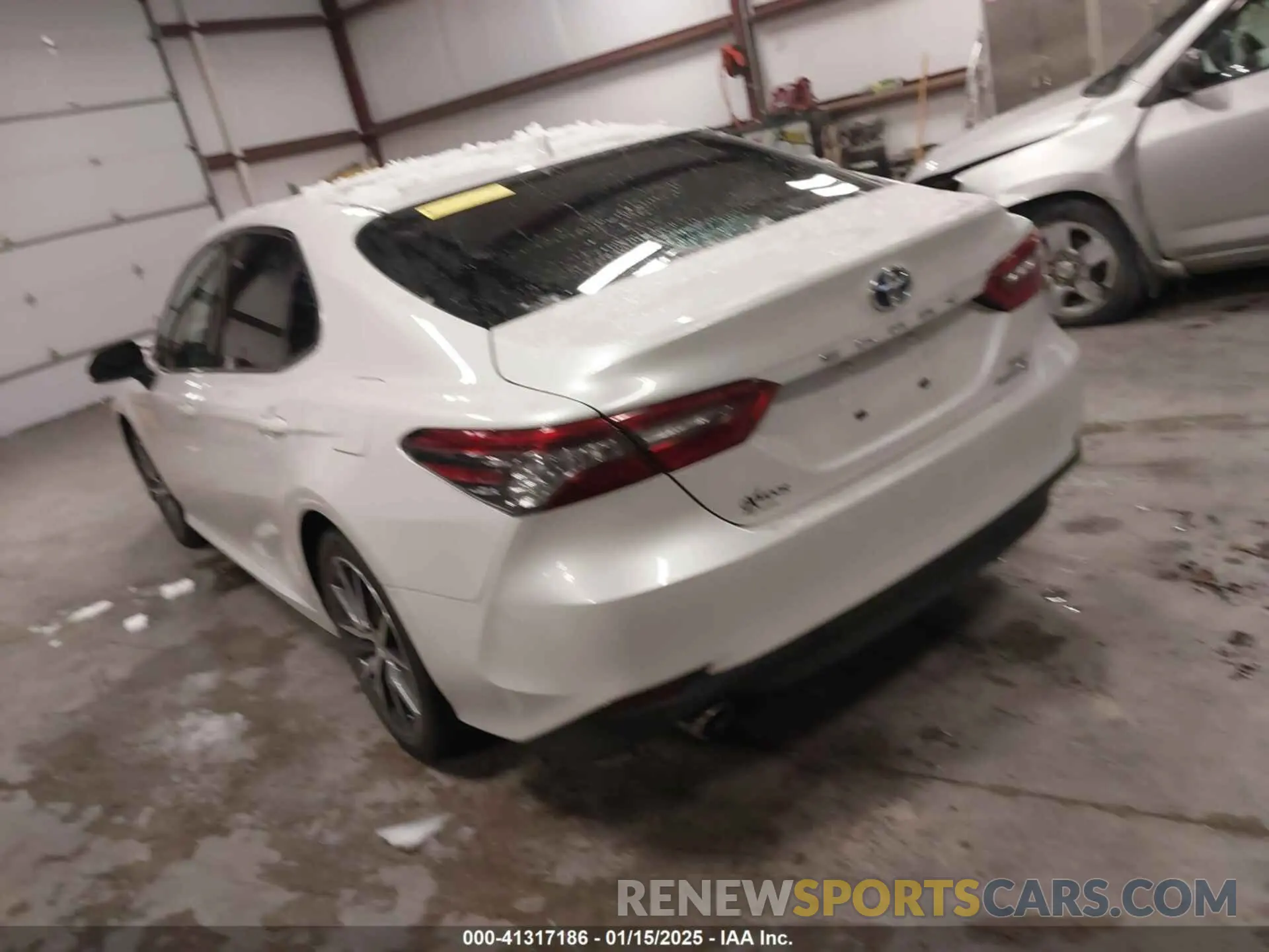 3 Photograph of a damaged car 4T1F31AK0NU588162 TOYOTA CAMRY 2022