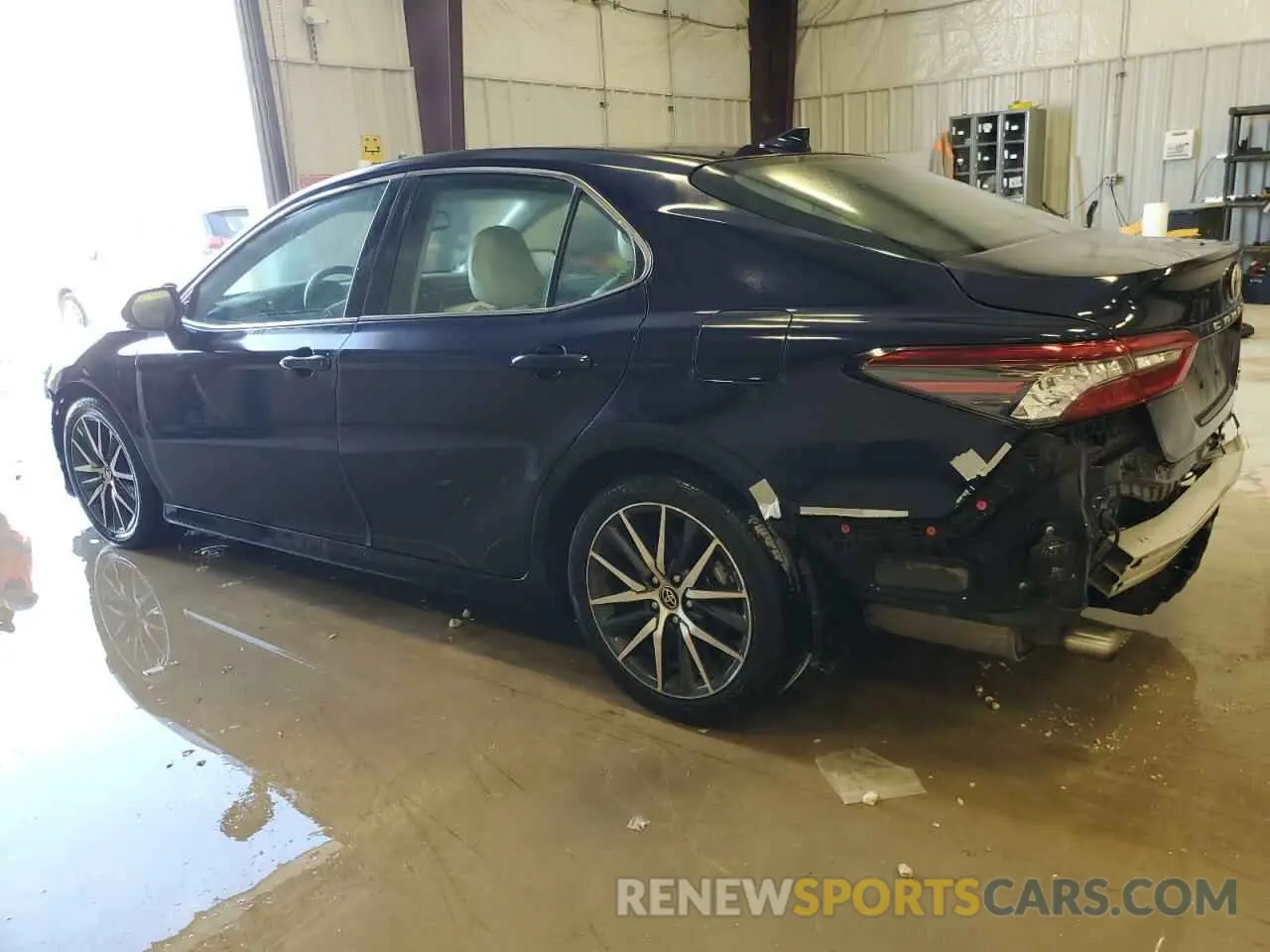 2 Photograph of a damaged car 4T1F31AK2NU036856 TOYOTA CAMRY 2022