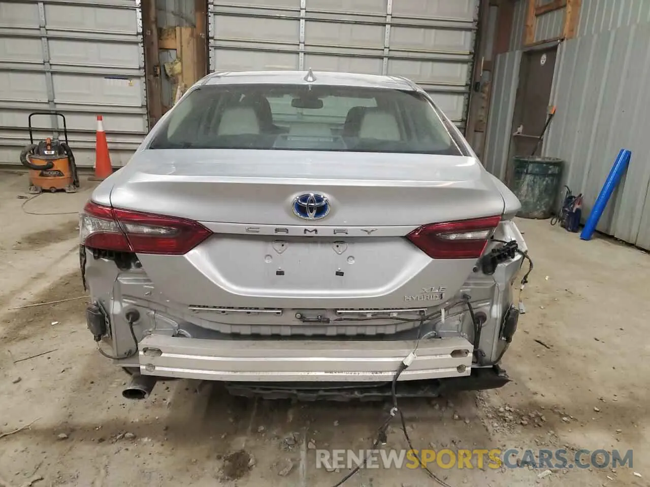 6 Photograph of a damaged car 4T1F31AK2NU041183 TOYOTA CAMRY 2022