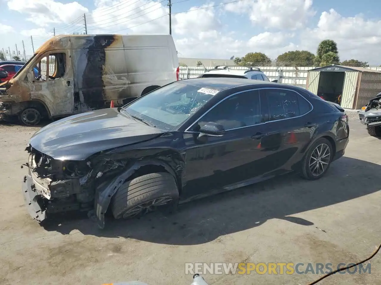 1 Photograph of a damaged car 4T1F31AK2NU571217 TOYOTA CAMRY 2022