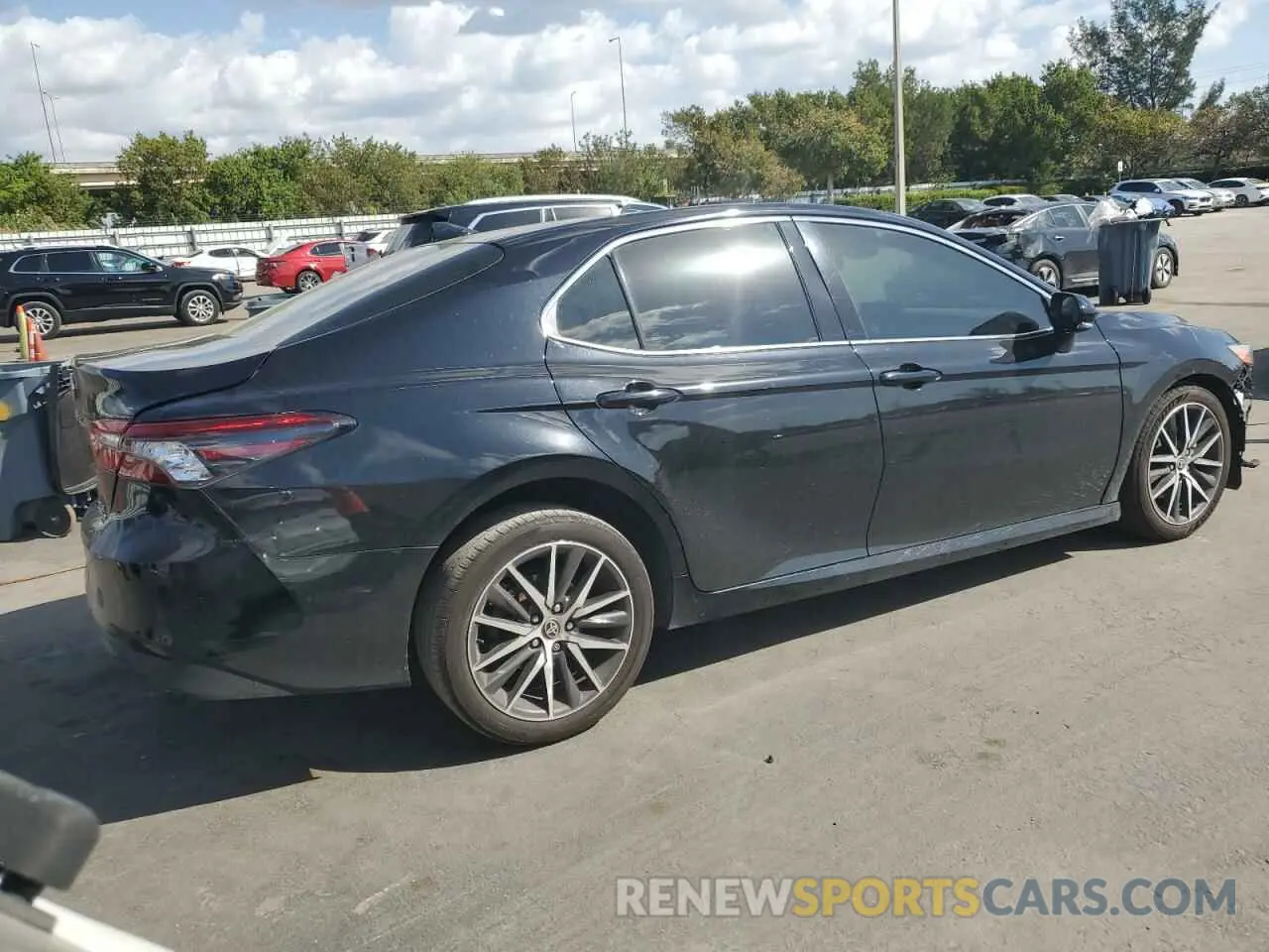 3 Photograph of a damaged car 4T1F31AK2NU571217 TOYOTA CAMRY 2022