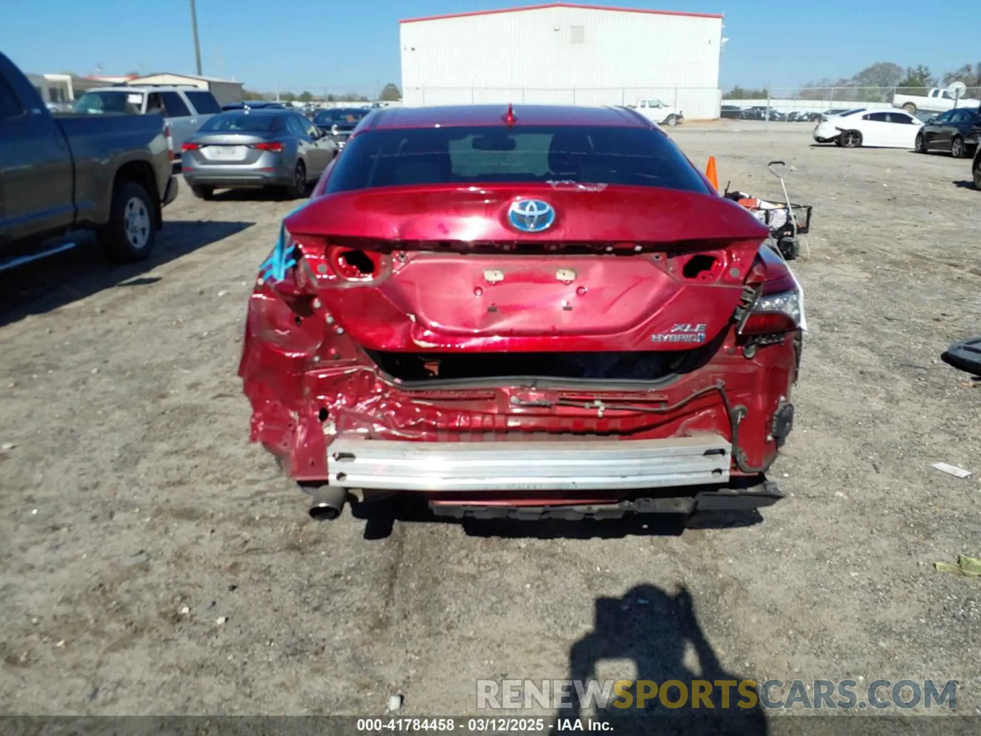 17 Photograph of a damaged car 4T1F31AK2NU576207 TOYOTA CAMRY 2022