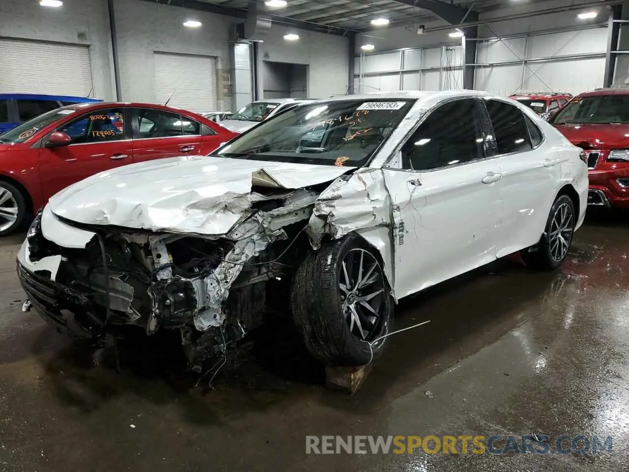 1 Фотография поврежденного автомобиля 4T1F31AK3NU582596 TOYOTA CAMRY 2022