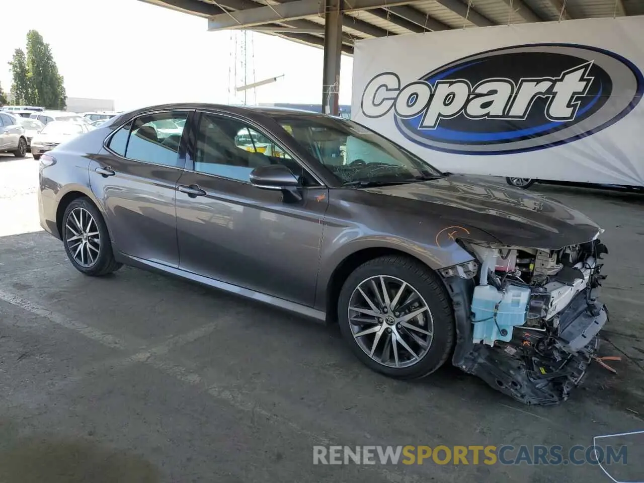 4 Photograph of a damaged car 4T1F31AK3NU587118 TOYOTA CAMRY 2022