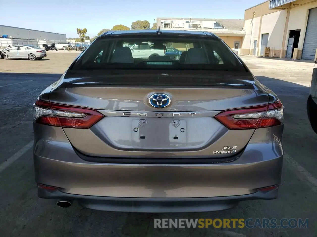 6 Photograph of a damaged car 4T1F31AK3NU587118 TOYOTA CAMRY 2022