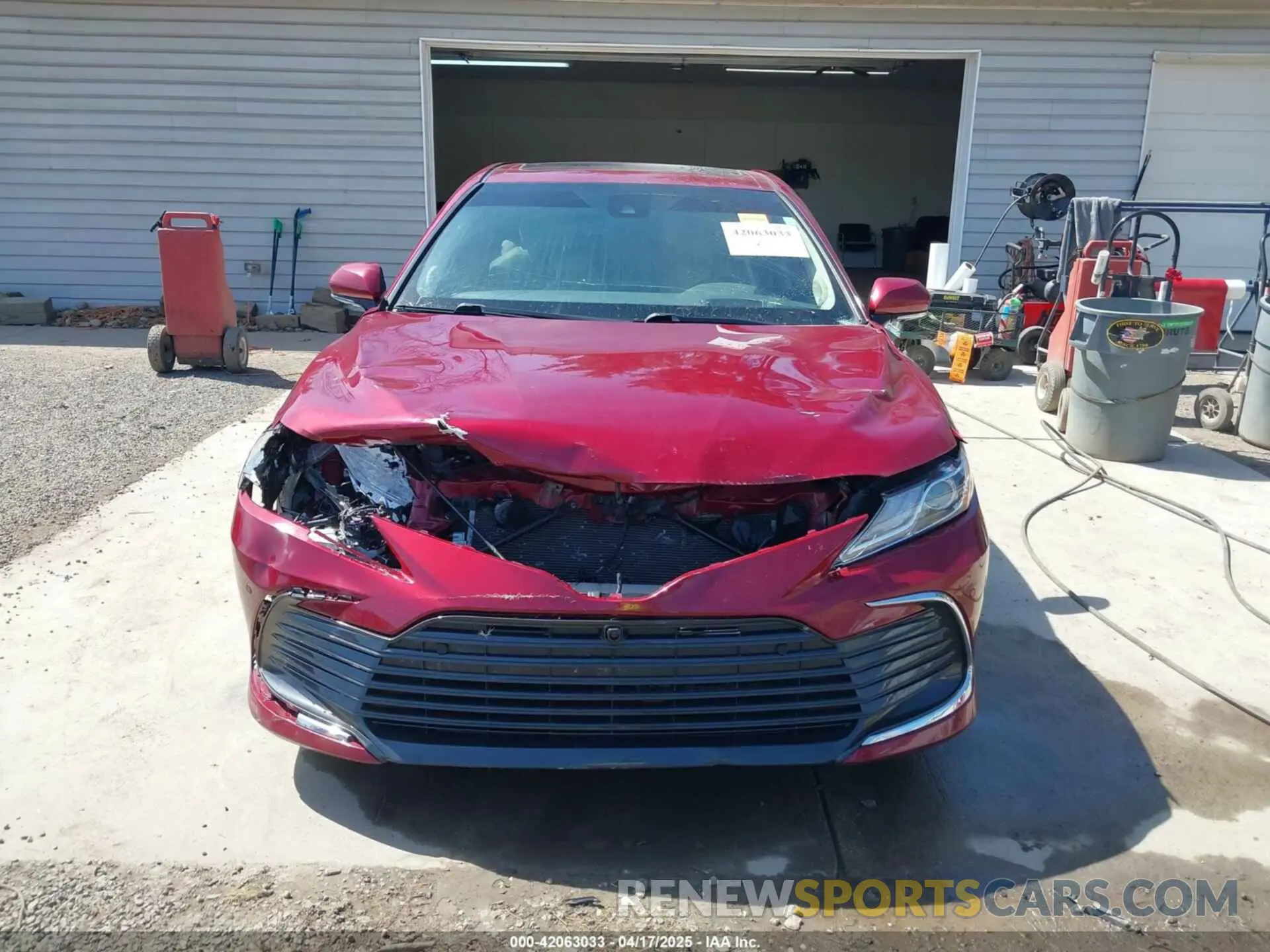 12 Photograph of a damaged car 4T1F31AK4NU034347 TOYOTA CAMRY 2022