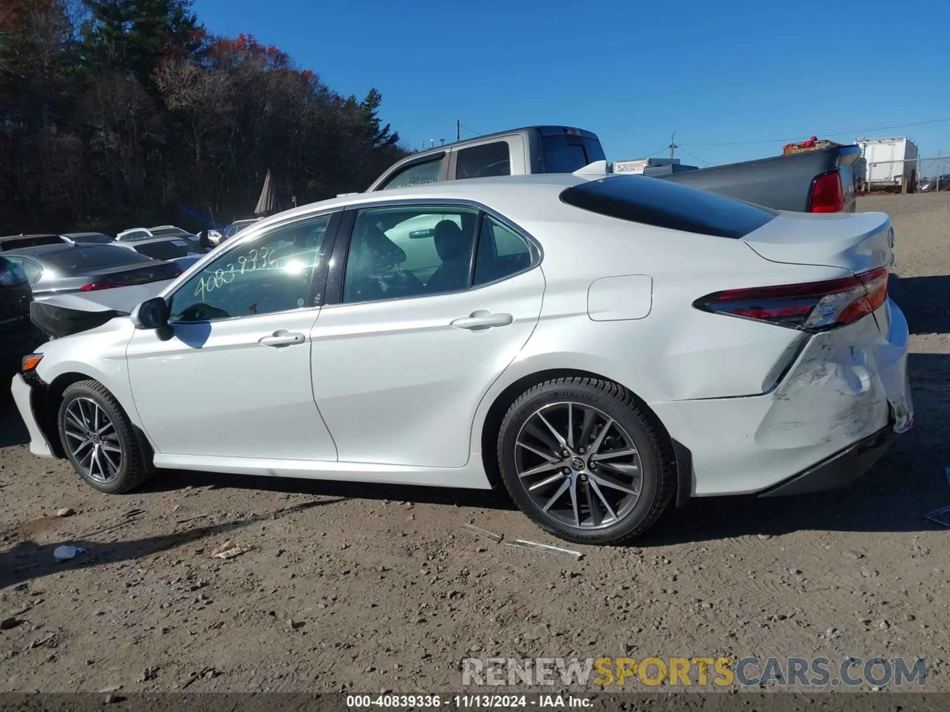 14 Photograph of a damaged car 4T1F31AK4NU599424 TOYOTA CAMRY 2022