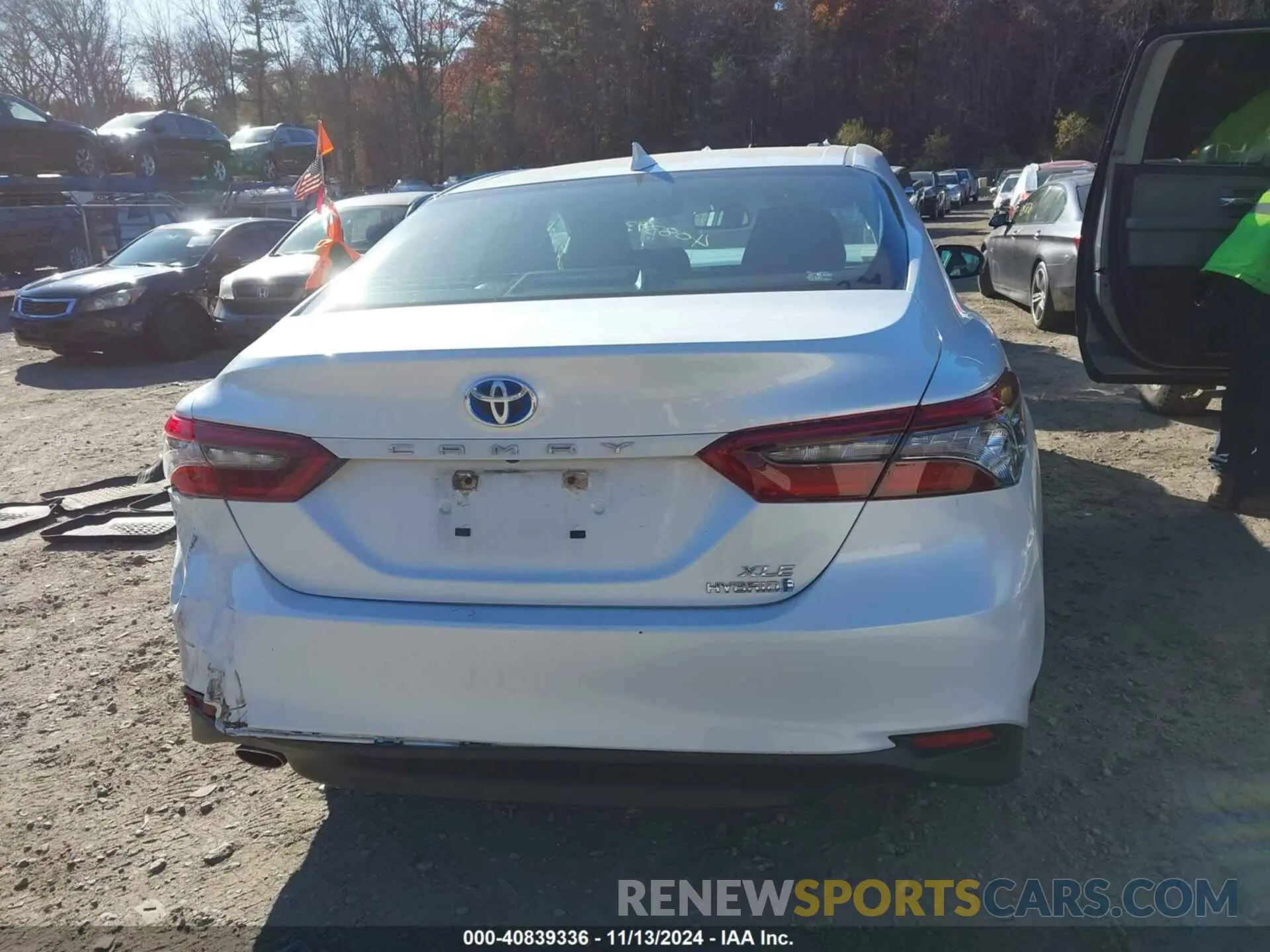 16 Photograph of a damaged car 4T1F31AK4NU599424 TOYOTA CAMRY 2022