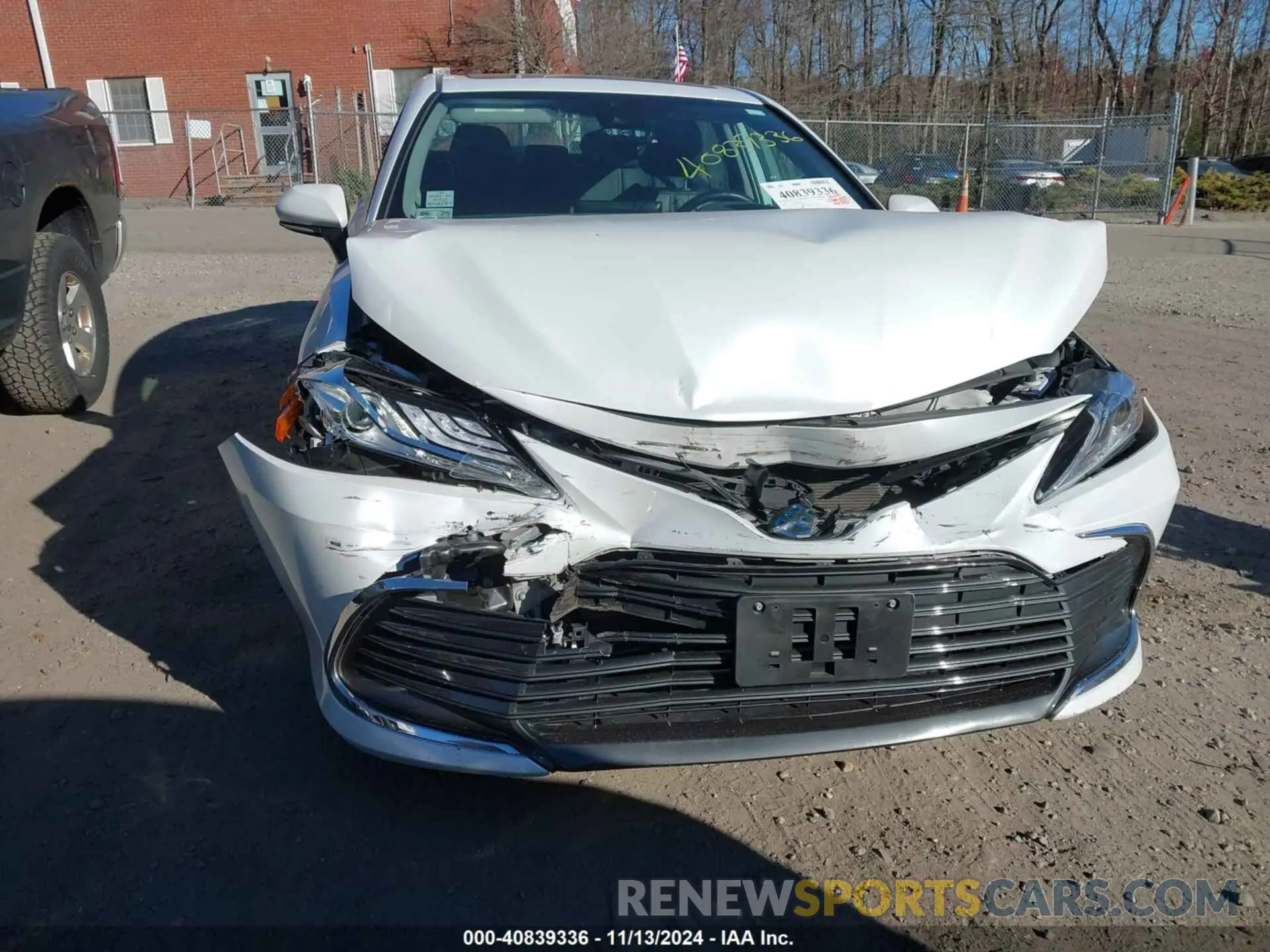 6 Photograph of a damaged car 4T1F31AK4NU599424 TOYOTA CAMRY 2022
