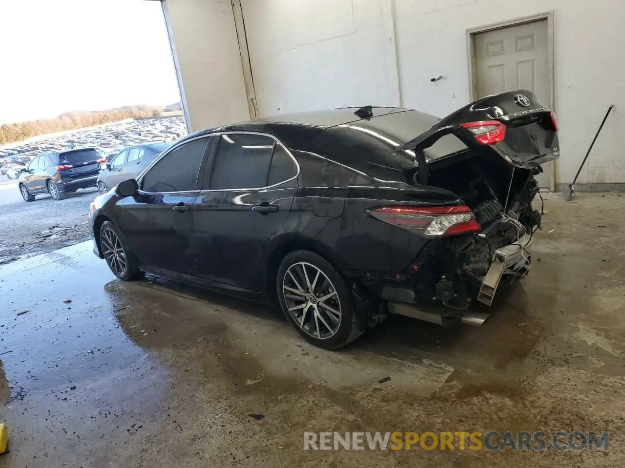 2 Фотография поврежденного автомобиля 4T1F31AK7NU577997 TOYOTA CAMRY 2022