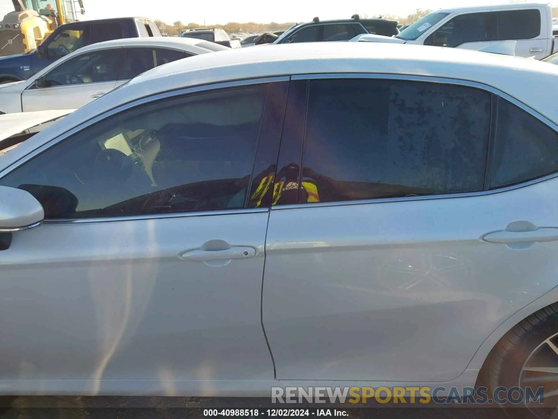 13 Photograph of a damaged car 4T1F31AK7NU589227 TOYOTA CAMRY 2022