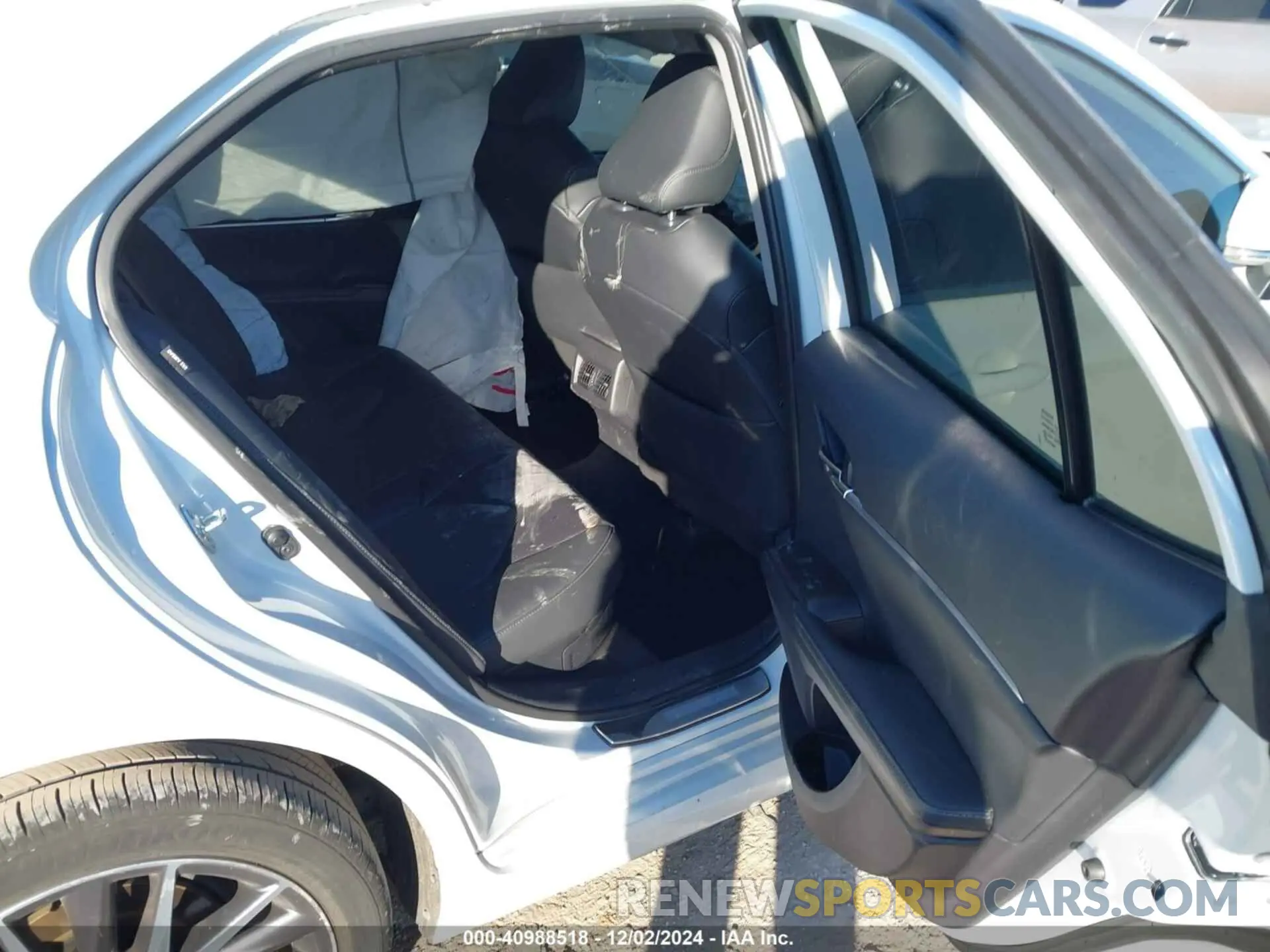 8 Photograph of a damaged car 4T1F31AK7NU589227 TOYOTA CAMRY 2022