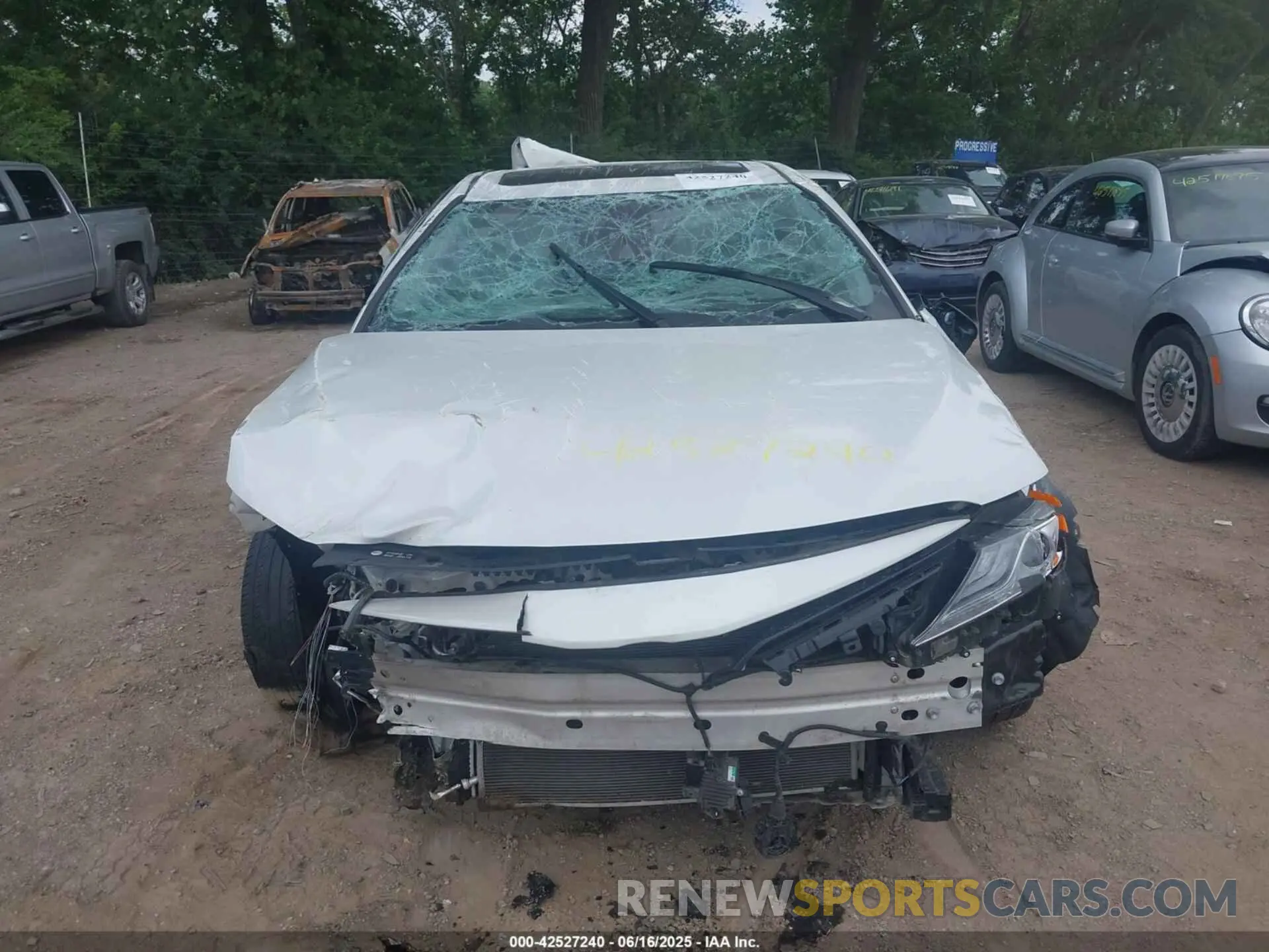 12 Фотография поврежденного автомобиля 4T1F31AK7NU591768 TOYOTA CAMRY 2022