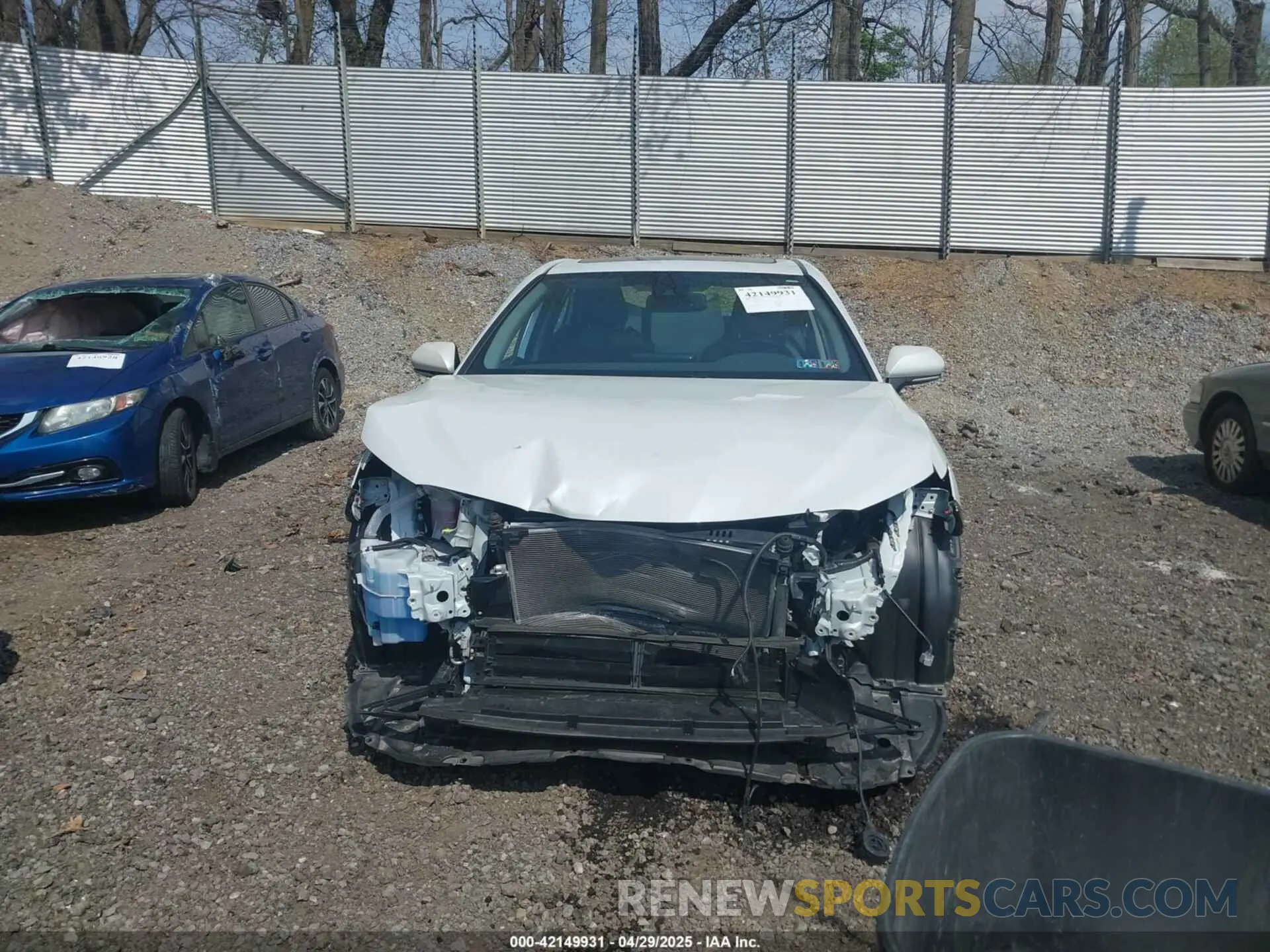 12 Photograph of a damaged car 4T1F31AK8NU574042 TOYOTA CAMRY 2022