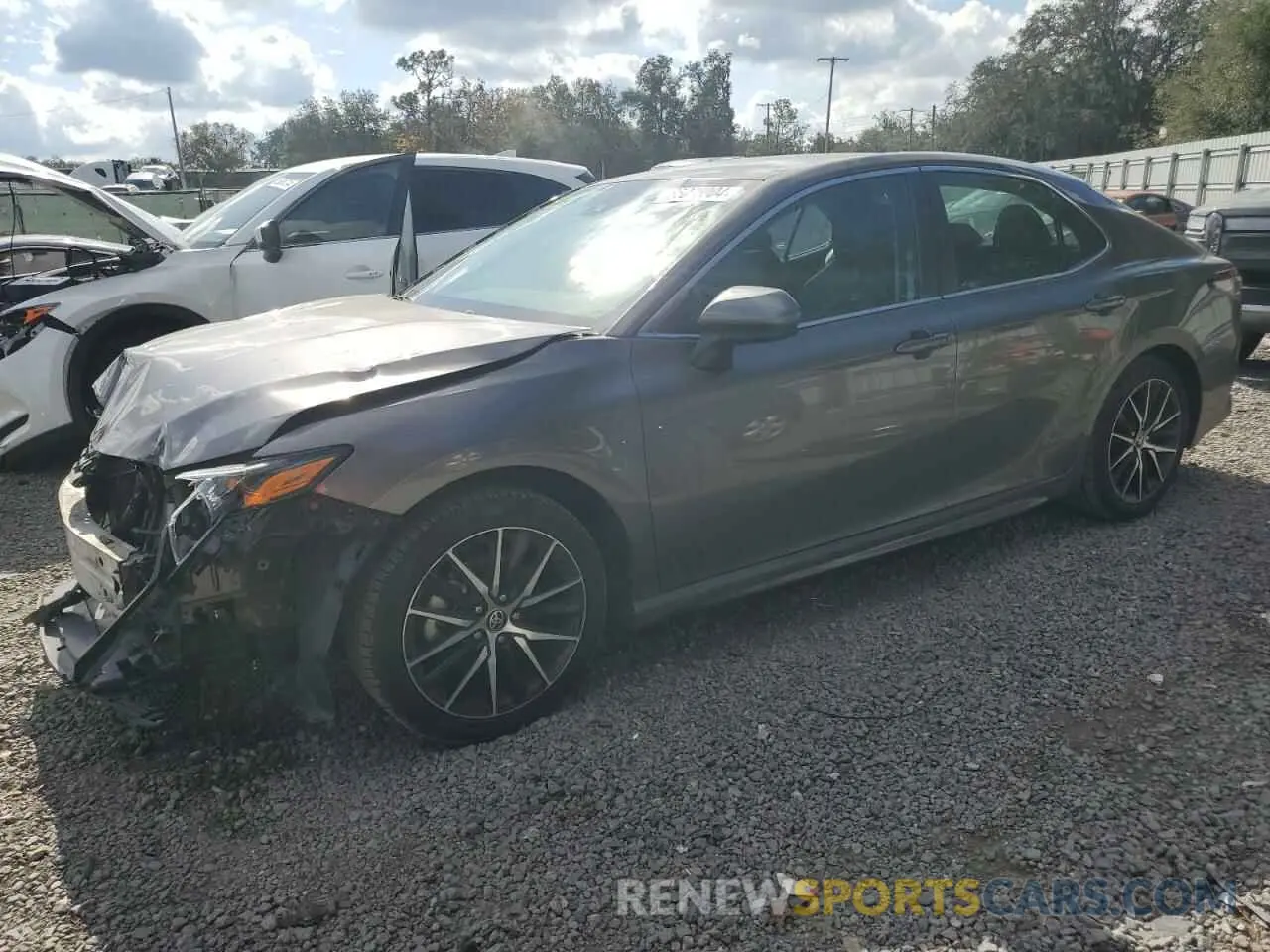 1 Photograph of a damaged car 4T1G11AK0MU469388 TOYOTA CAMRY 2022