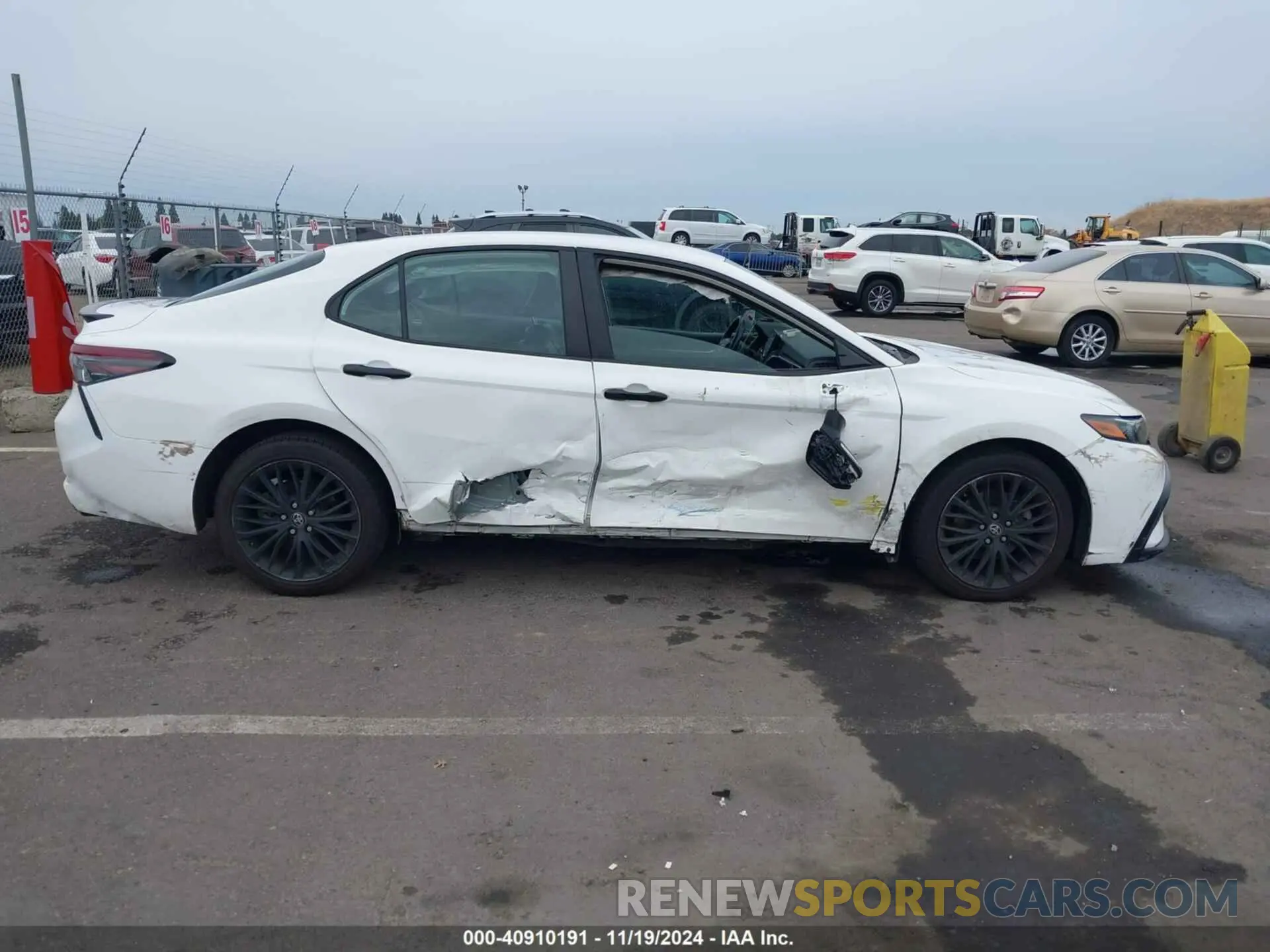13 Фотография поврежденного автомобиля 4T1G11AK0NU012520 TOYOTA CAMRY 2022
