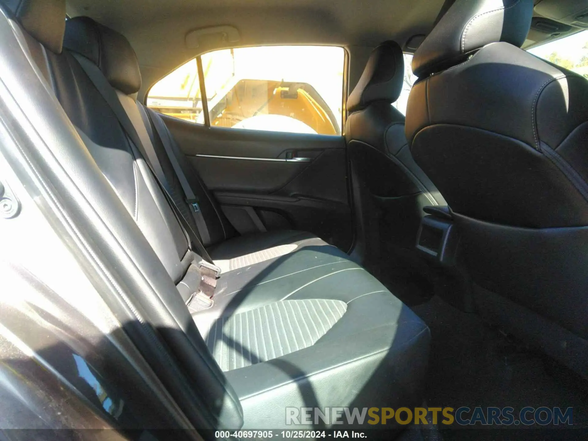 8 Photograph of a damaged car 4T1G11AK0NU019158 TOYOTA CAMRY 2022