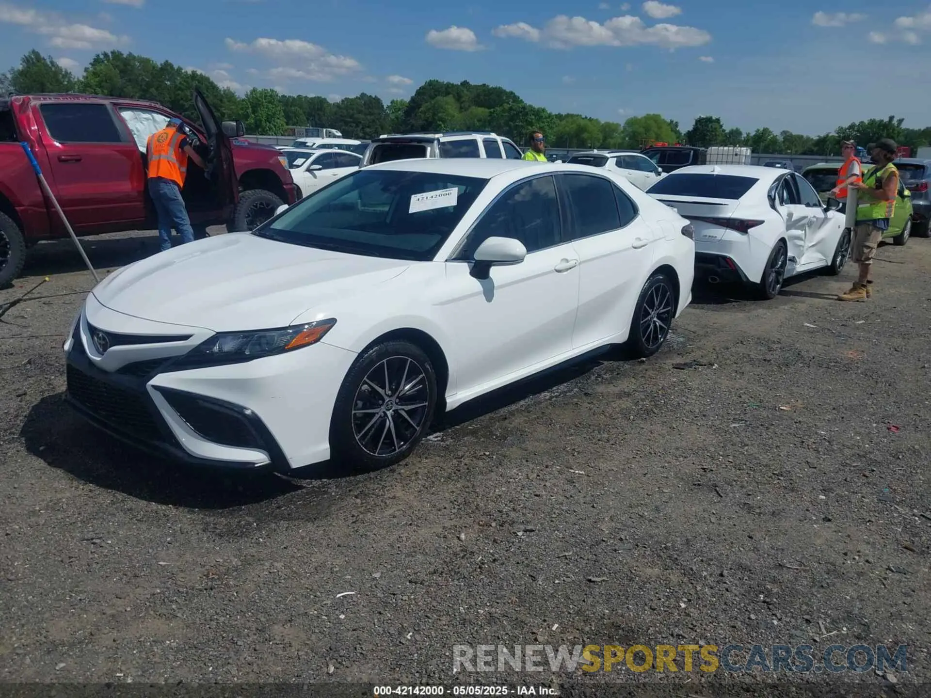 2 Фотография поврежденного автомобиля 4T1G11AK0NU051768 TOYOTA CAMRY 2022