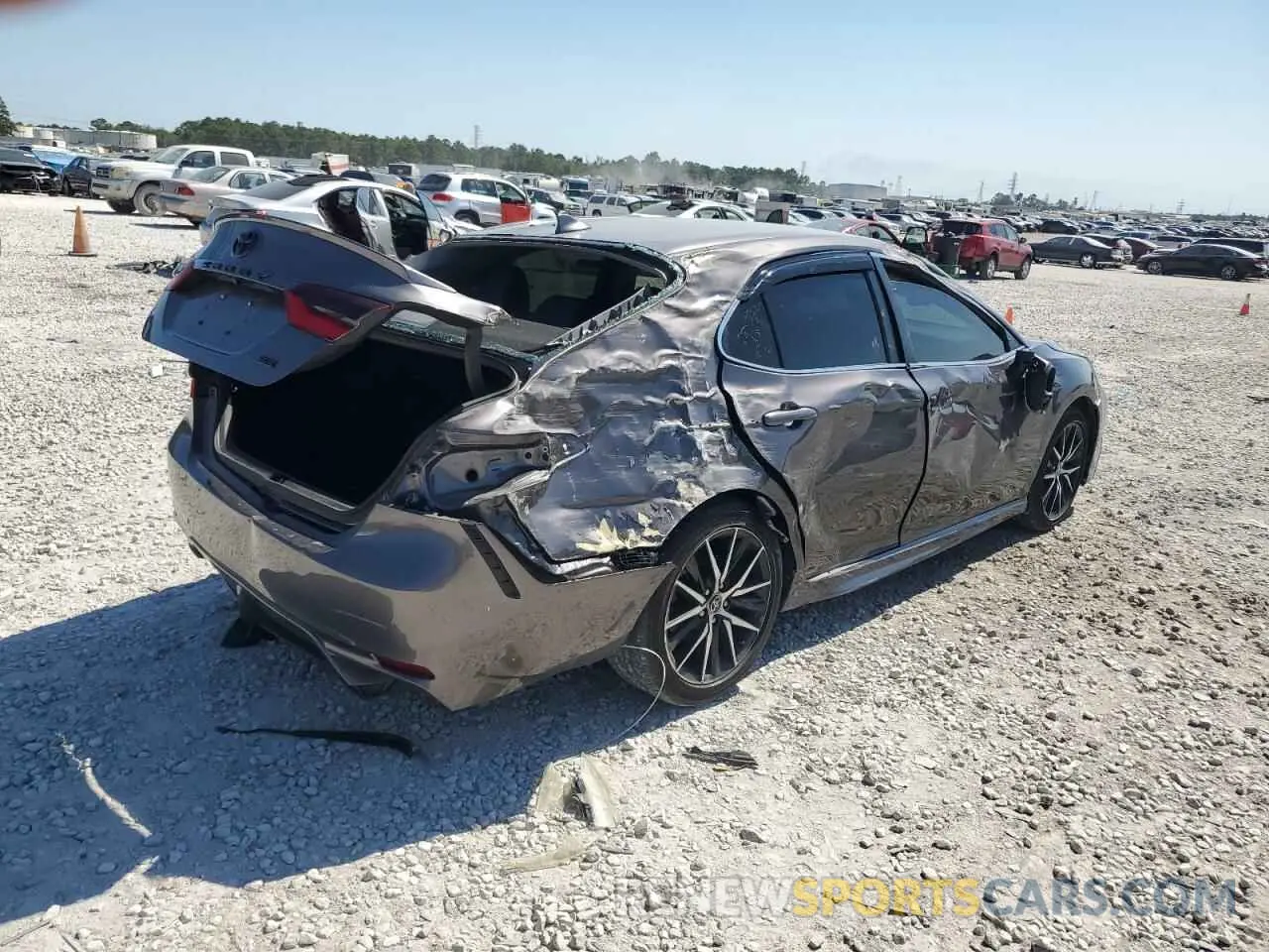 3 Photograph of a damaged car 4T1G11AK0NU624314 TOYOTA CAMRY 2022