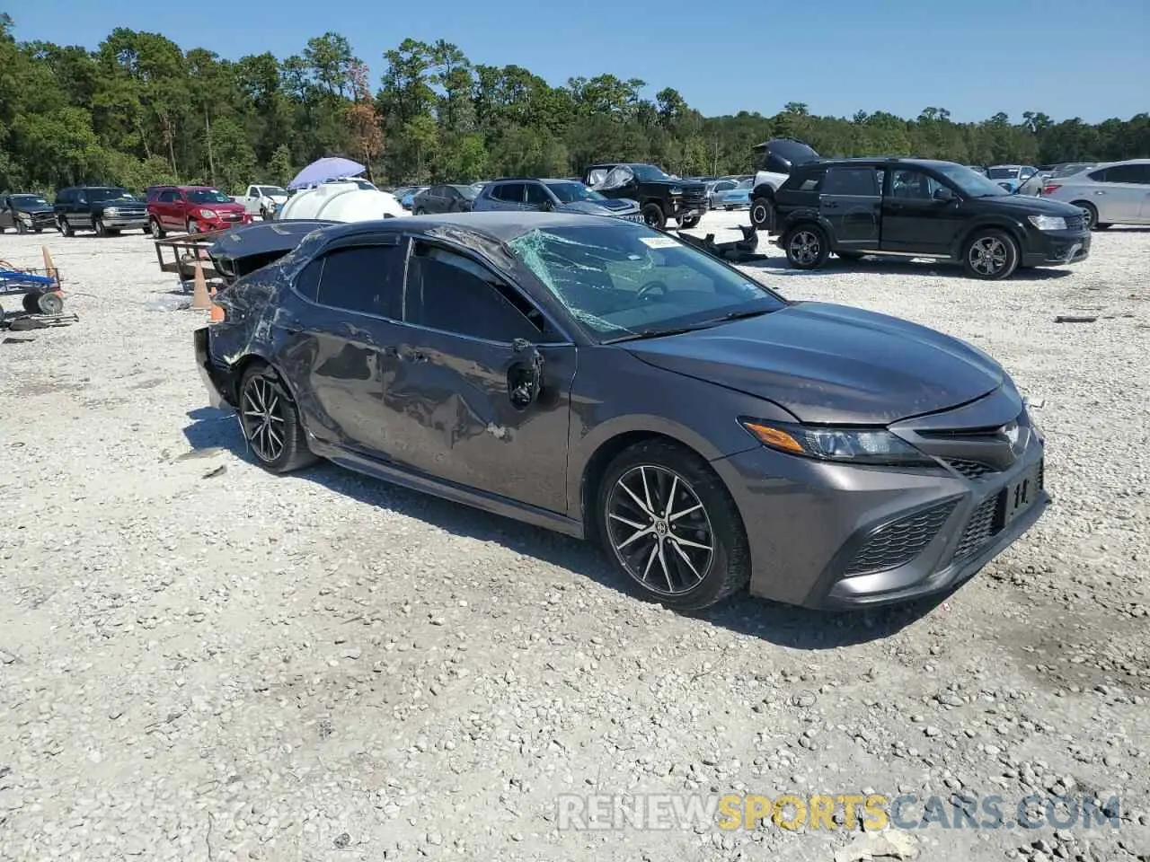 4 Photograph of a damaged car 4T1G11AK0NU624314 TOYOTA CAMRY 2022