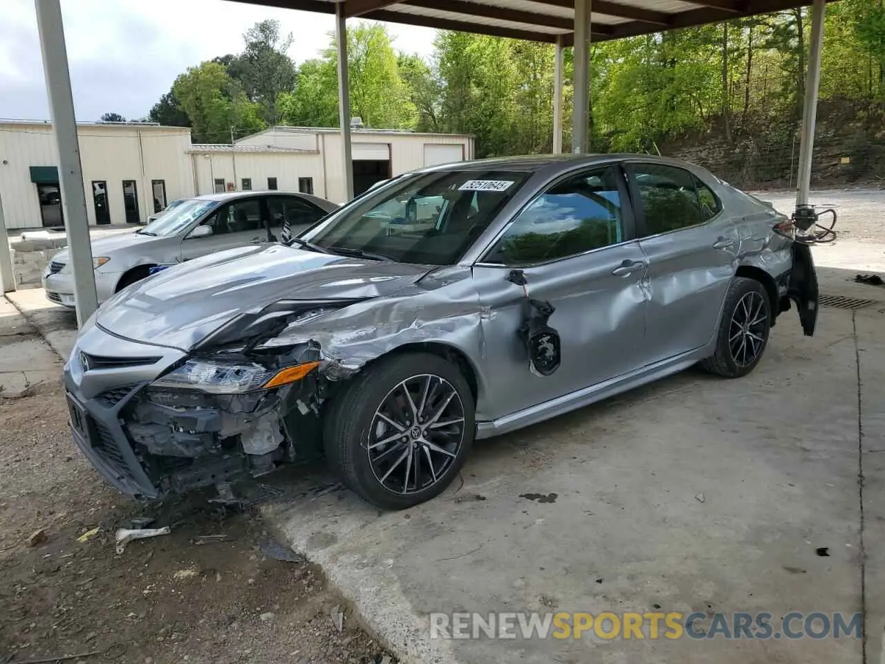1 Photograph of a damaged car 4T1G11AK0NU696596 TOYOTA CAMRY 2022