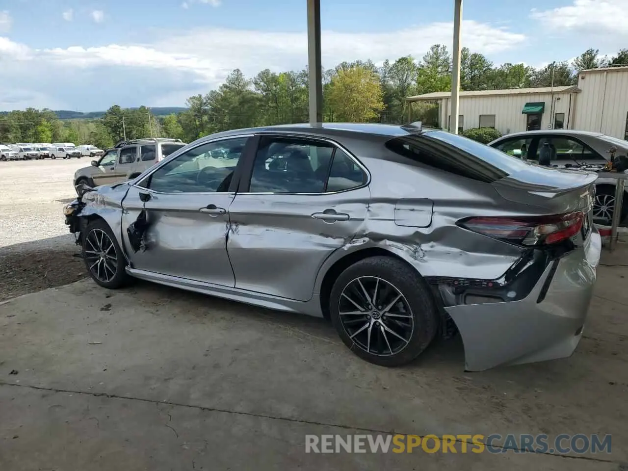 2 Photograph of a damaged car 4T1G11AK0NU696596 TOYOTA CAMRY 2022