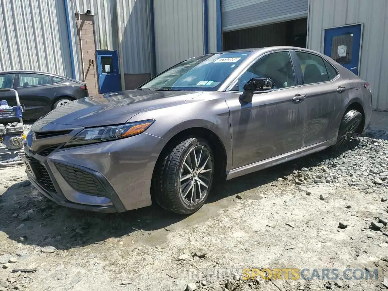 1 Photograph of a damaged car 4T1G11AK0NU697943 TOYOTA CAMRY 2022