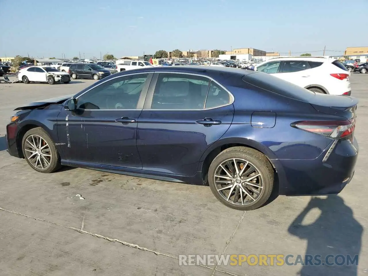 2 Фотография поврежденного автомобиля 4T1G11AK0NU700372 TOYOTA CAMRY 2022