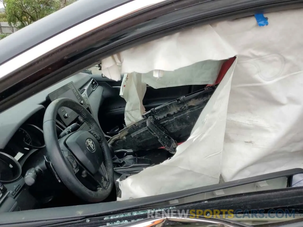 7 Photograph of a damaged car 4T1G11AK0NU708746 TOYOTA CAMRY 2022